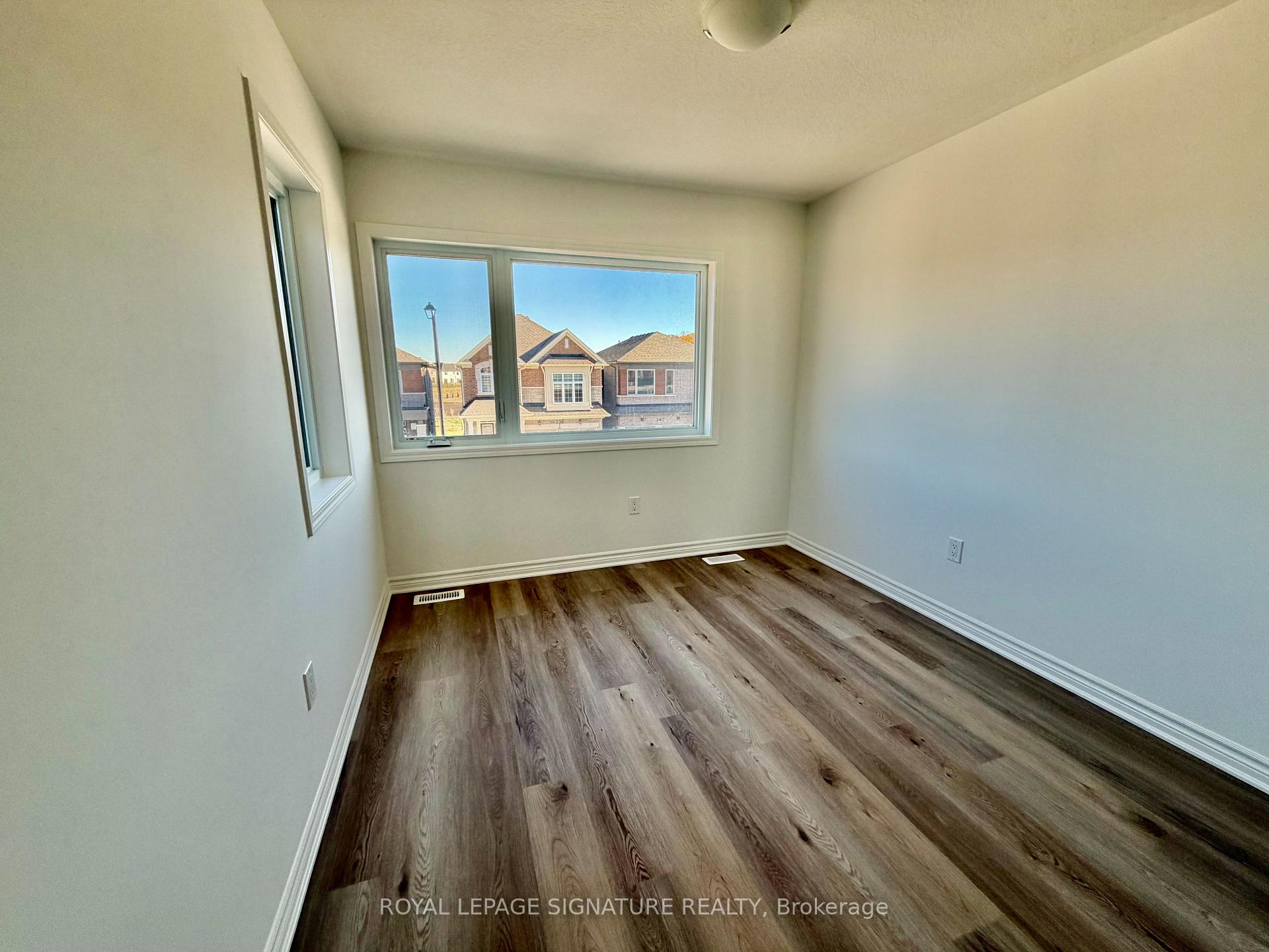 Photo 12 of 333 Millstone Street, Kitchener — HOMEH