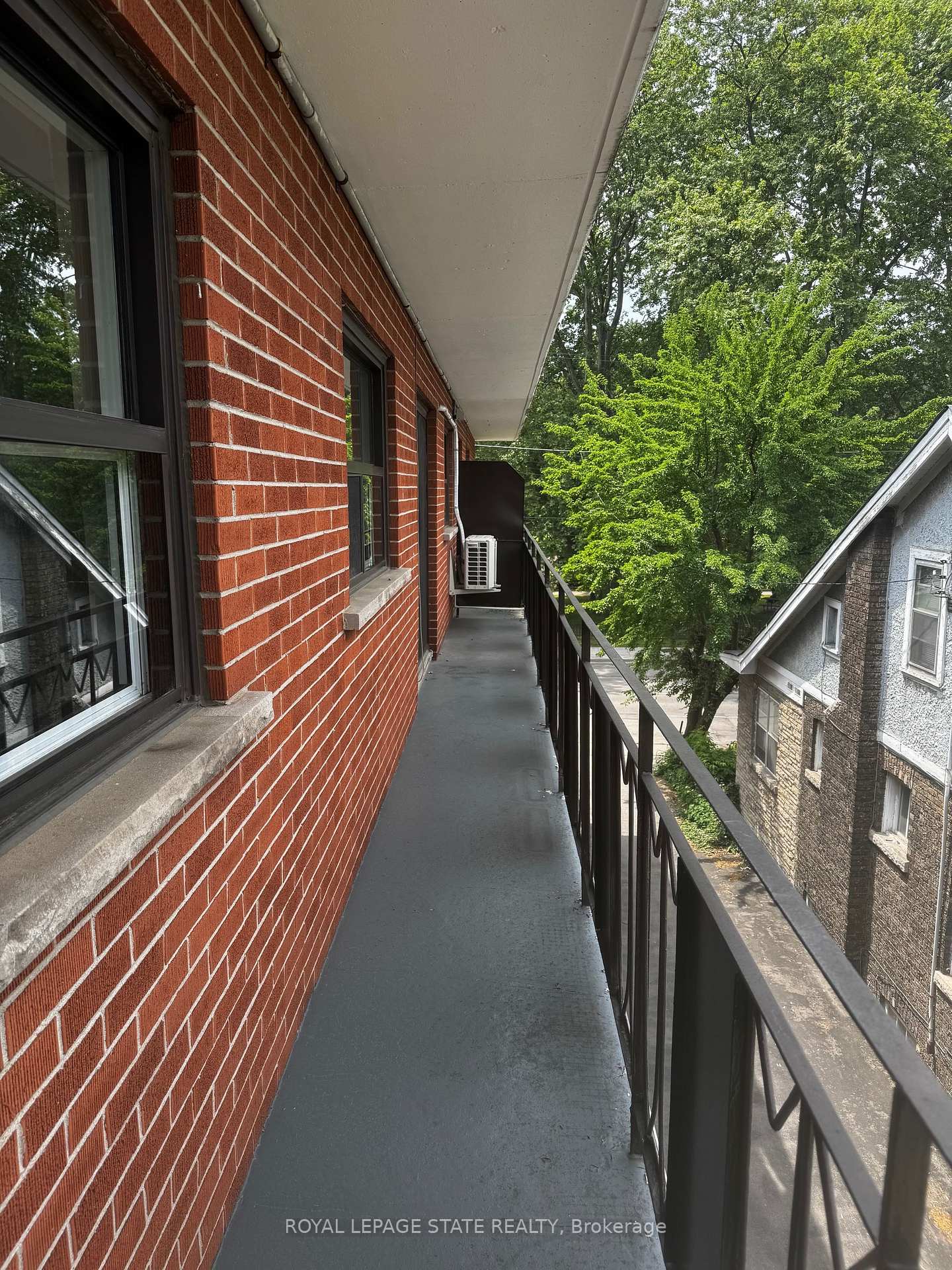 Photo 9 of Unit 303, 50 Hilda Avenue, Hamilton, Gibson — HOMEH