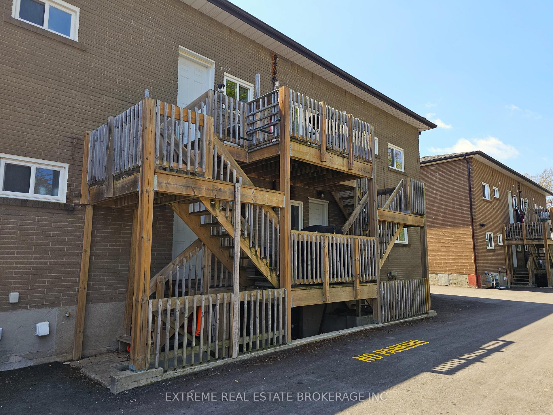 Photo 7 of 8418 Willoughby Drive, Niagara Falls, Chippawa — HOMEH