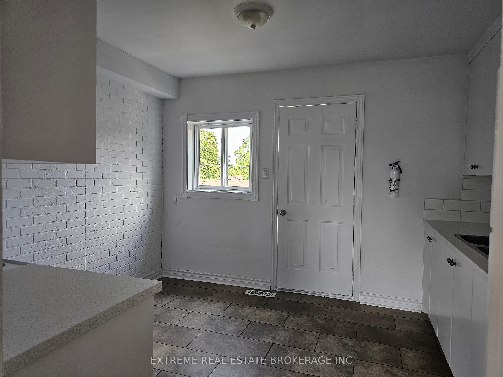 Photo 26 of 8418 Willoughby Drive, Niagara Falls, Chippawa — HOMEH