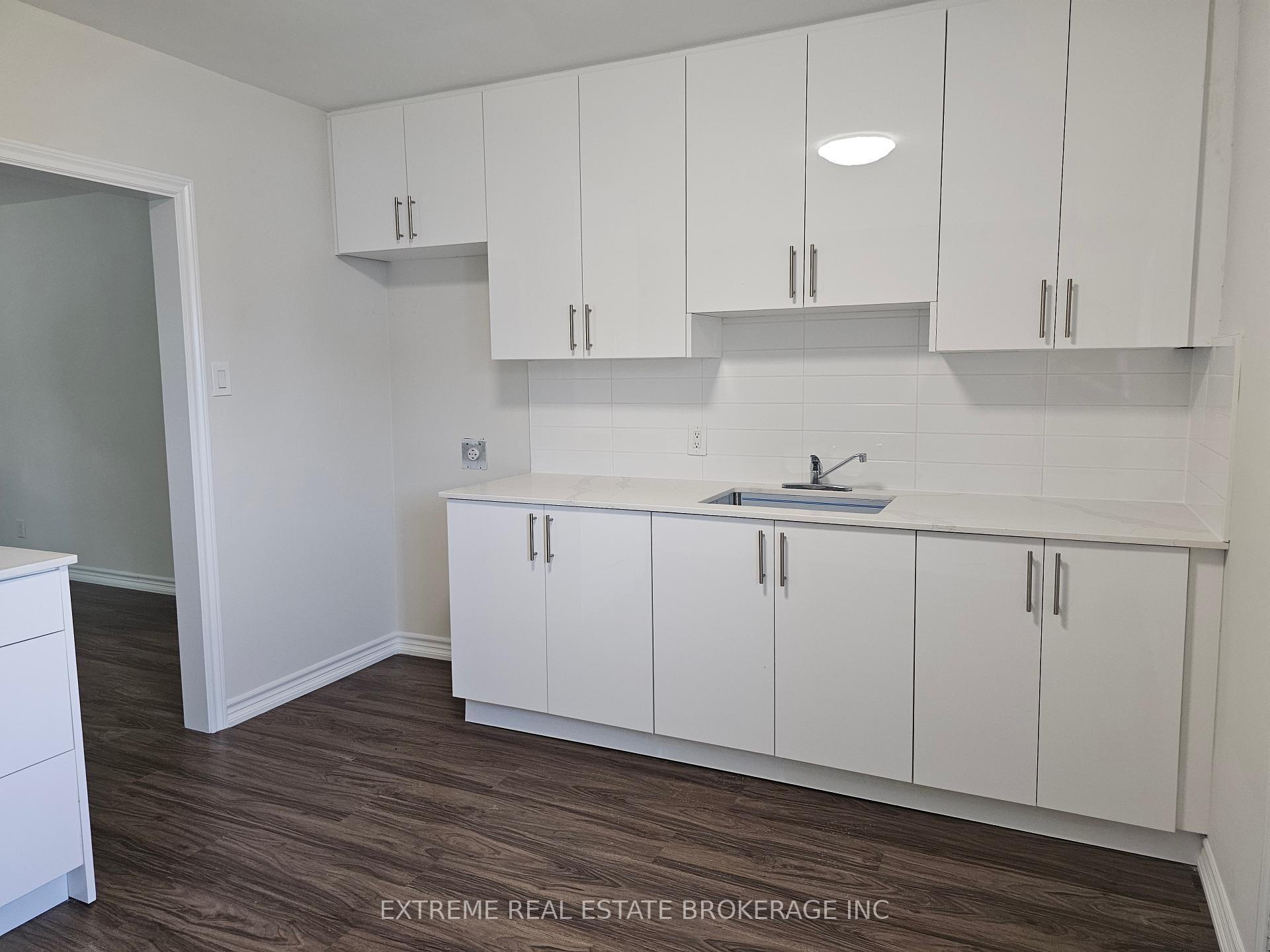 Photo 16 of 8406 Willoughby Drive, Niagara Falls, Chippawa — HOMEH