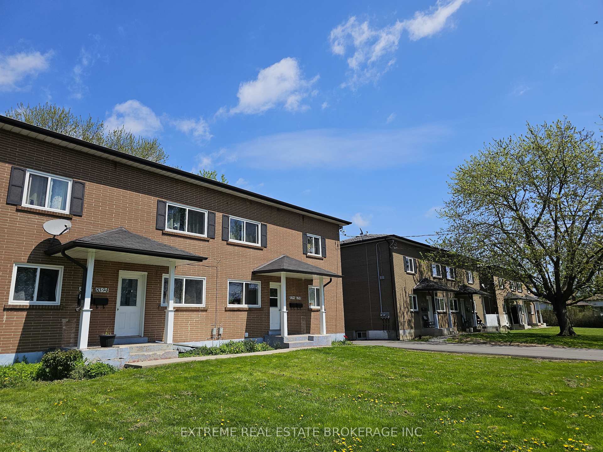 Photo 2 of 8392 Willoughby Drive, Niagara Falls, Chippawa — HOMEH