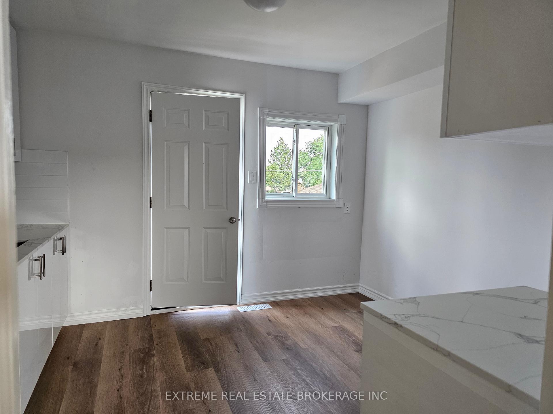 Photo 14 of 8392 Willoughby Drive, Niagara Falls, Chippawa — HOMEH