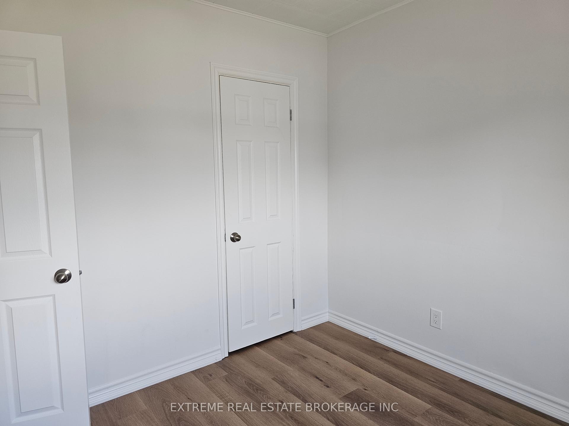 Photo 18 of 8392 Willoughby Drive, Niagara Falls, Chippawa — HOMEH