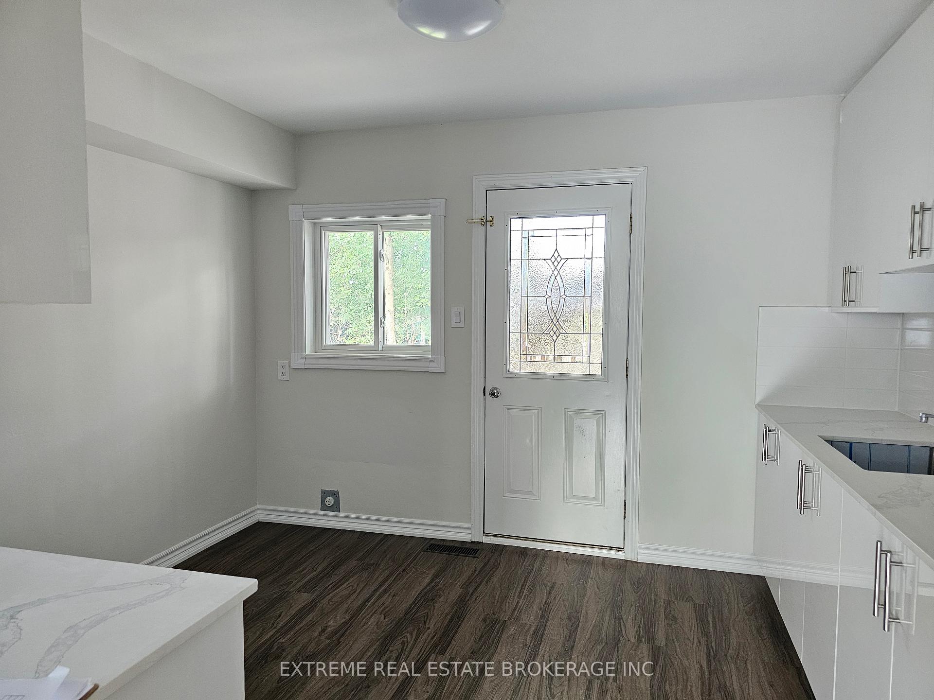 Photo 9 of 8392 Willoughby Drive, Niagara Falls, Chippawa — HOMEH
