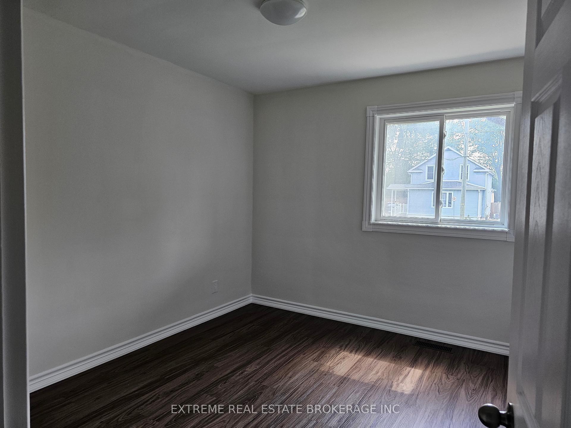 Photo 25 of 8392 Willoughby Drive, Niagara Falls, Chippawa — HOMEH