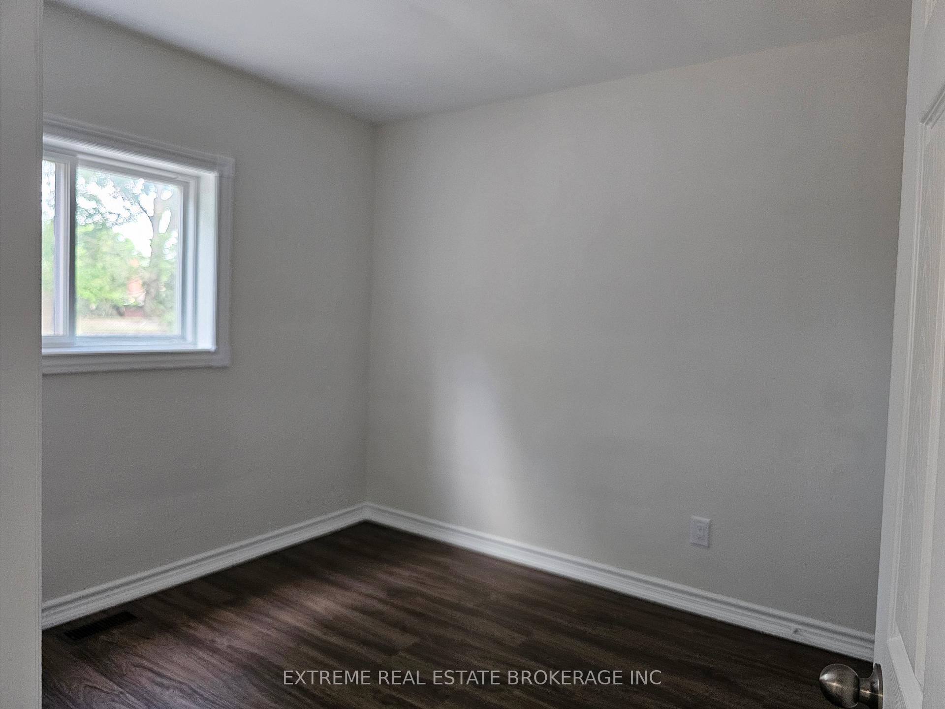 Photo 30 of 8392 Willoughby Drive, Niagara Falls, Chippawa — HOMEH