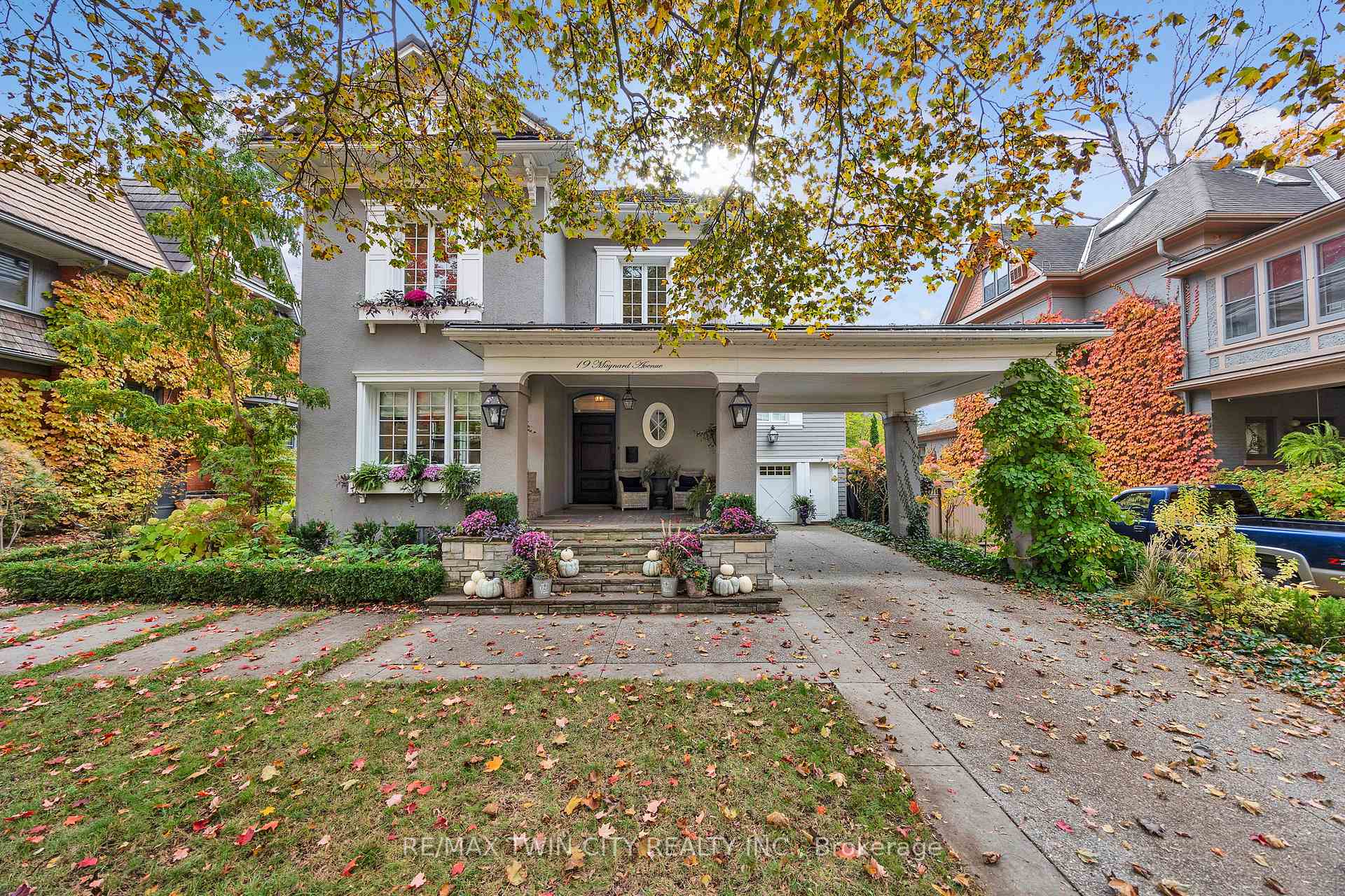 Front of 19 Maynard Avenue