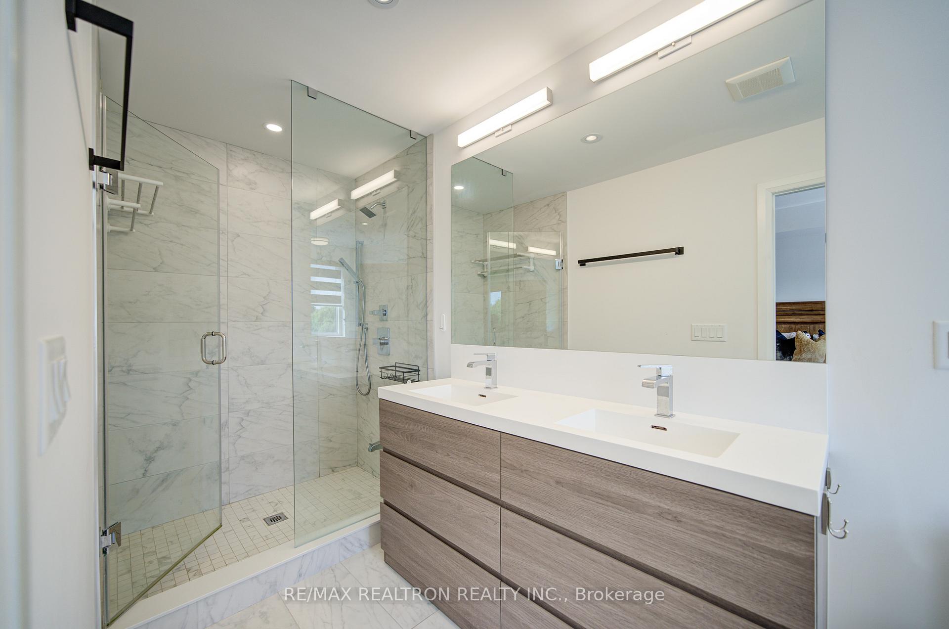 Photo 34 of 8 Yans Way, Markham, Buttonville — HOMEH