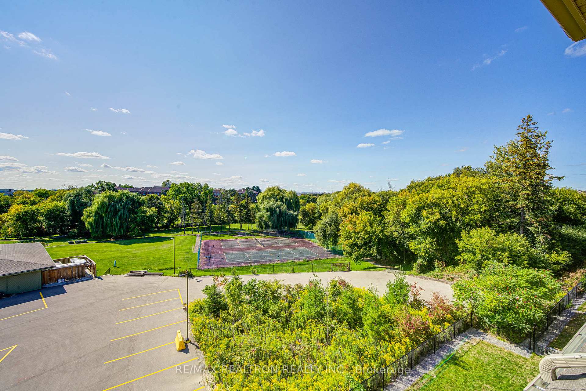 Photo 14 of 8 Yans Way, Markham, Buttonville — HOMEH