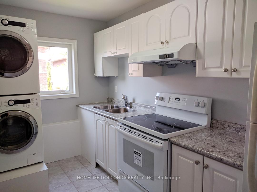 Photo 2 of Unit Coach, 1 Pingel Road, Markham, Cornell — HOMEH