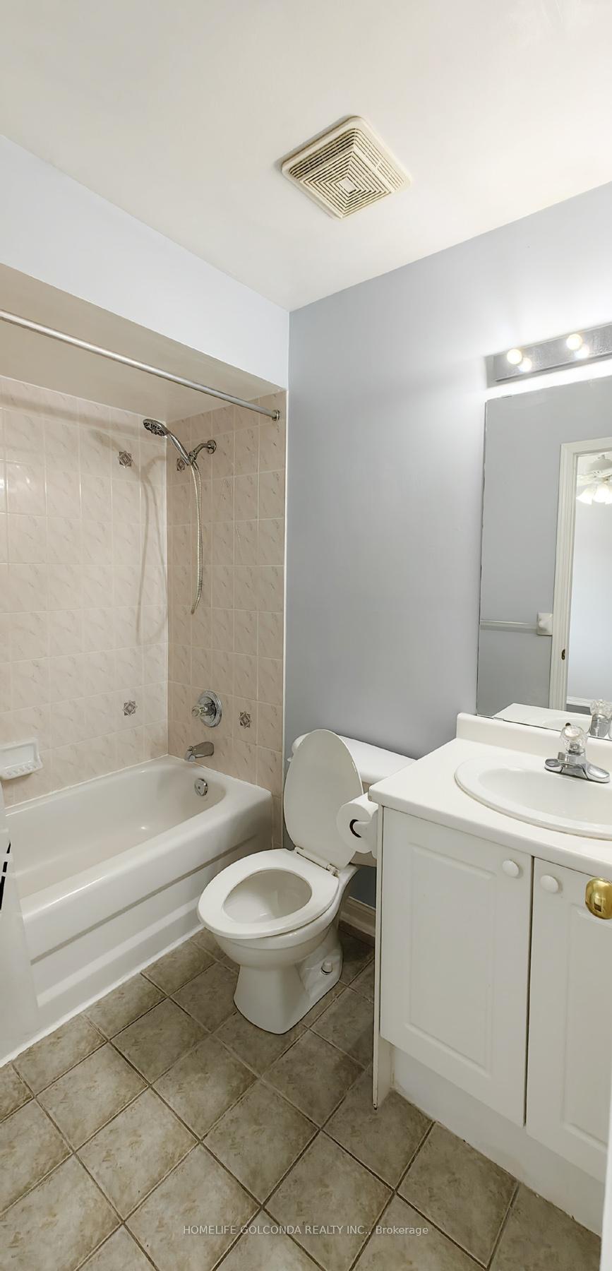 Photo 10 of Unit Coach, 1 Pingel Road, Markham, Cornell — HOMEH