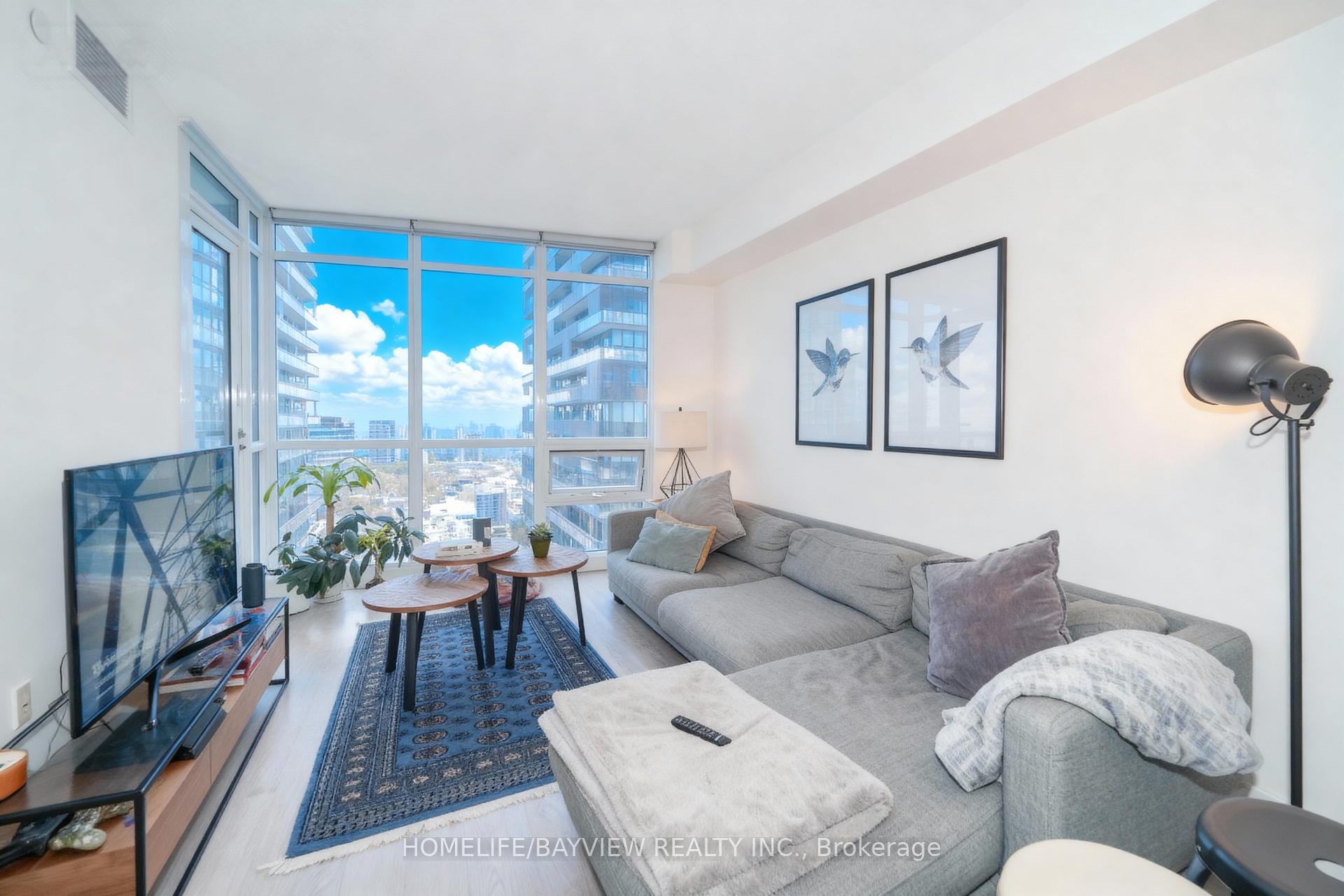 Photo 6 of Unit 2901, 30 Roehampton Avenue, Toronto, Mount Pleasant West — HOMEH