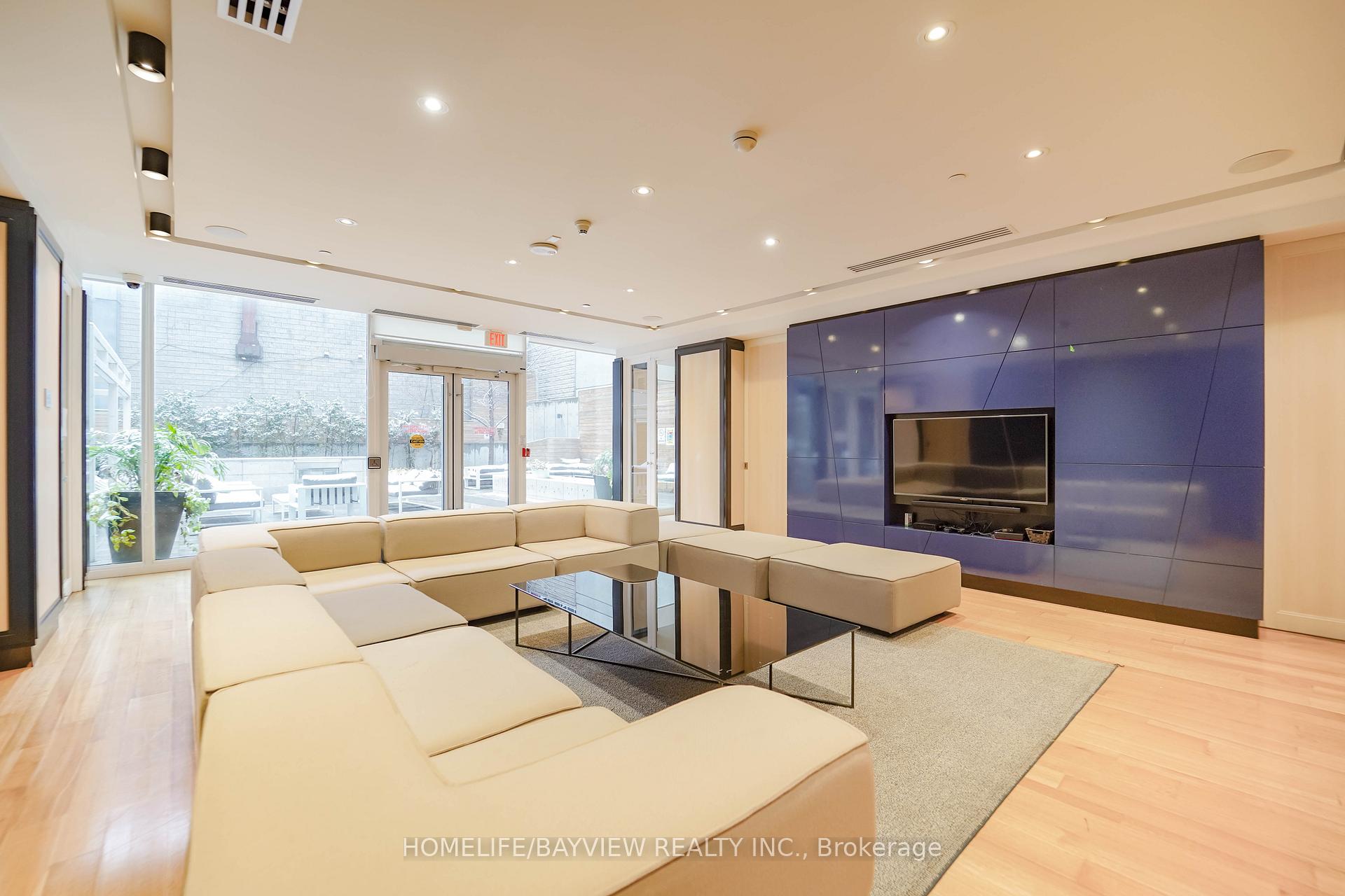 Photo 7 of Unit 2901, 30 Roehampton Avenue, Toronto, Mount Pleasant West — HOMEH