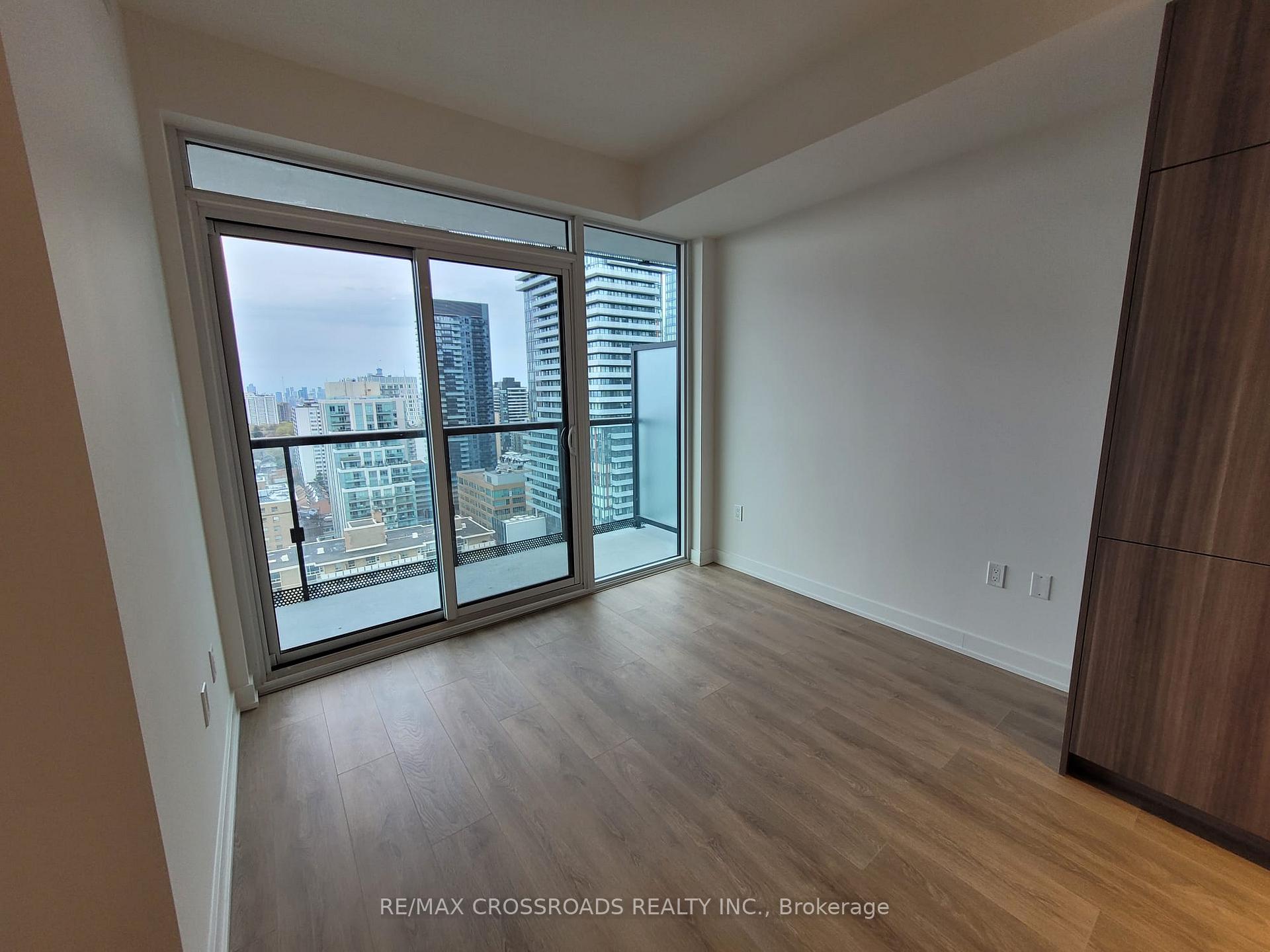 Photo 12 of Unit 2213, 127 Broadway Avenue, Toronto, Mount Pleasant West — HOMEH