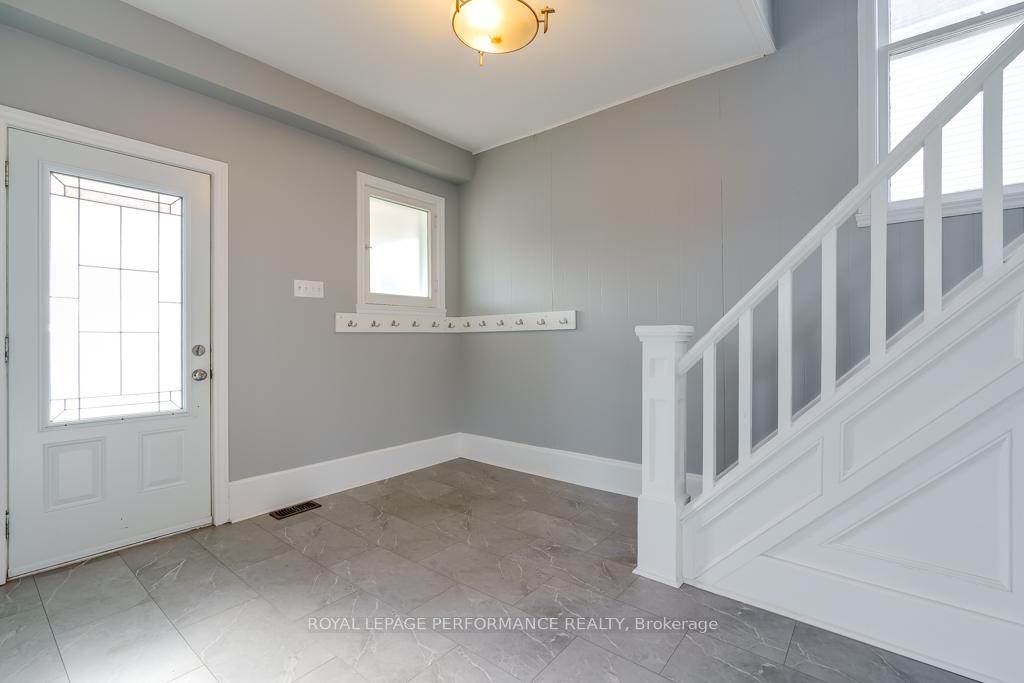 Photo 2 of 213 Cumberland Street, Cornwall — HOMEH