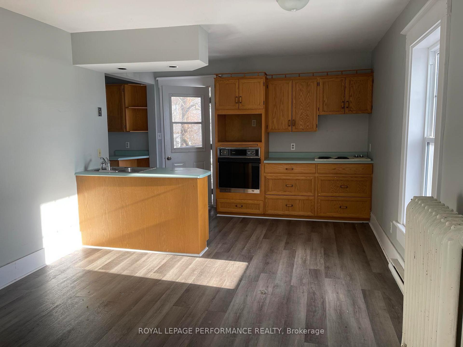 Photo 11 of 213 Cumberland Street, Cornwall — HOMEH