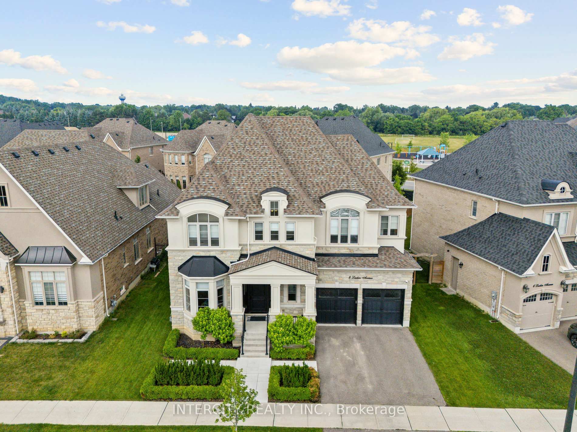 Photo 1 of 8 Larkin Avenue, King, Nobleton — HOMEH