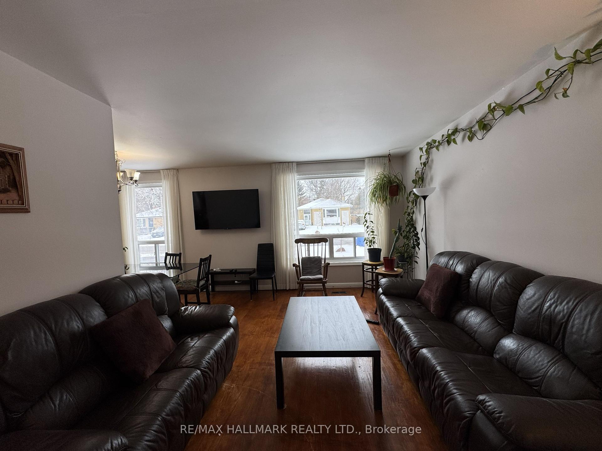 Photo 14 of Unit #Main Floor, 6 Bailey Crescent, Aurora, Aurora Highlands — HOMEH
