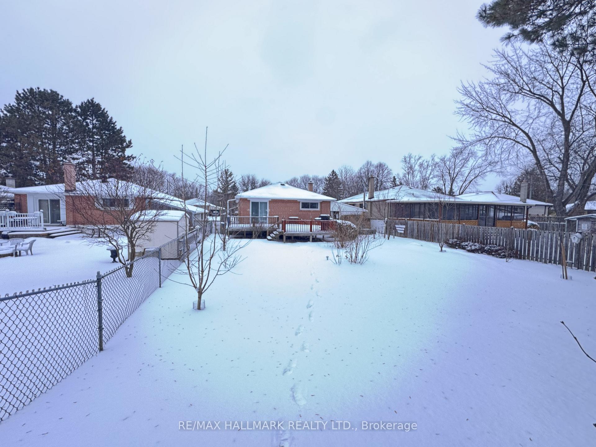Photo 19 of Unit #Main Floor, 6 Bailey Crescent, Aurora, Aurora Highlands — HOMEH