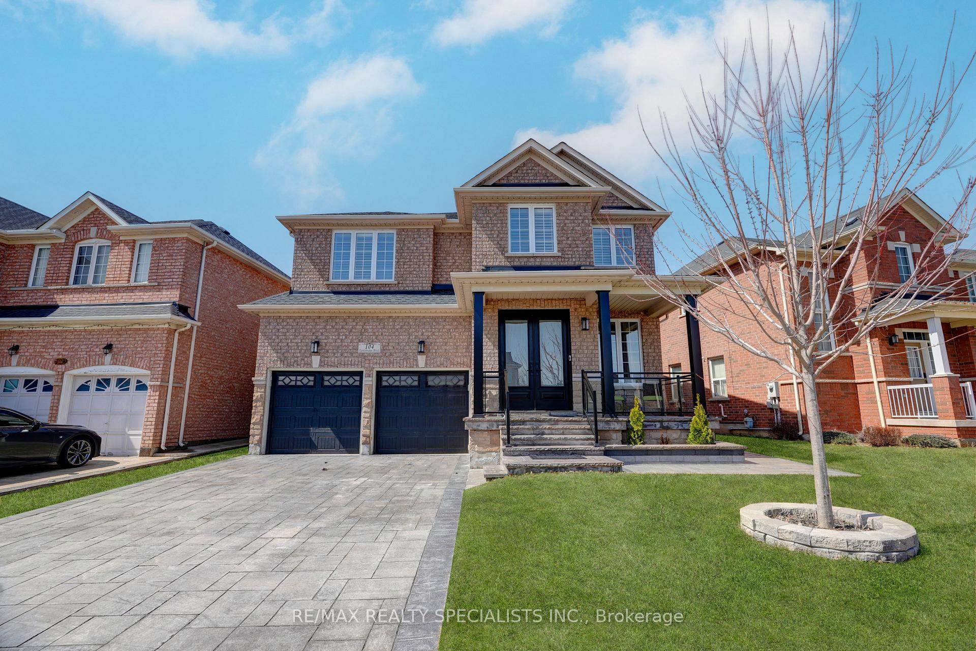 Photo 1 of 104 Earlsbridge Boulevard, Brampton, Fletcher's Meadow — HOMEH