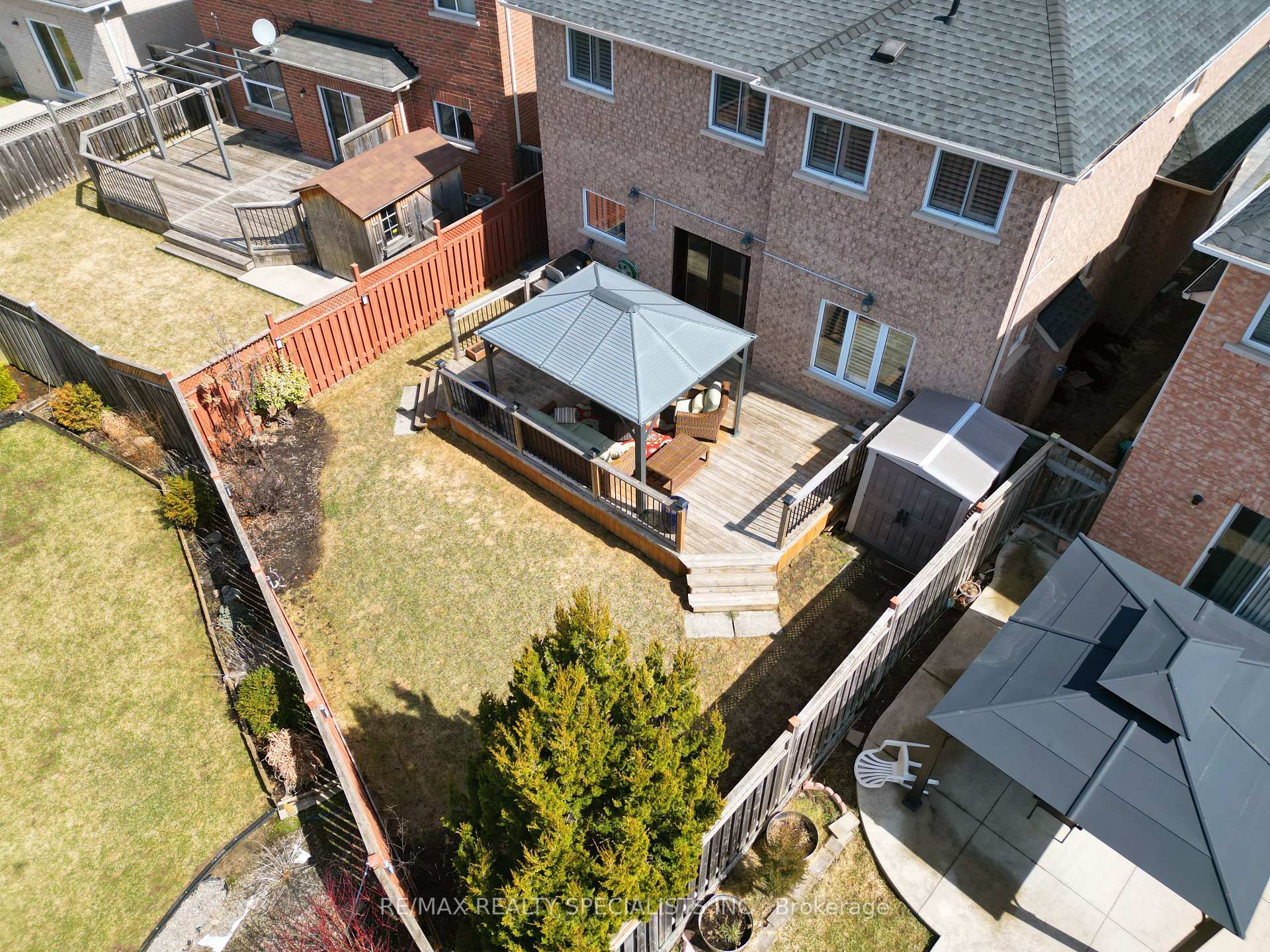 Photo 23 of 104 Earlsbridge Boulevard, Brampton, Fletcher's Meadow — HOMEH