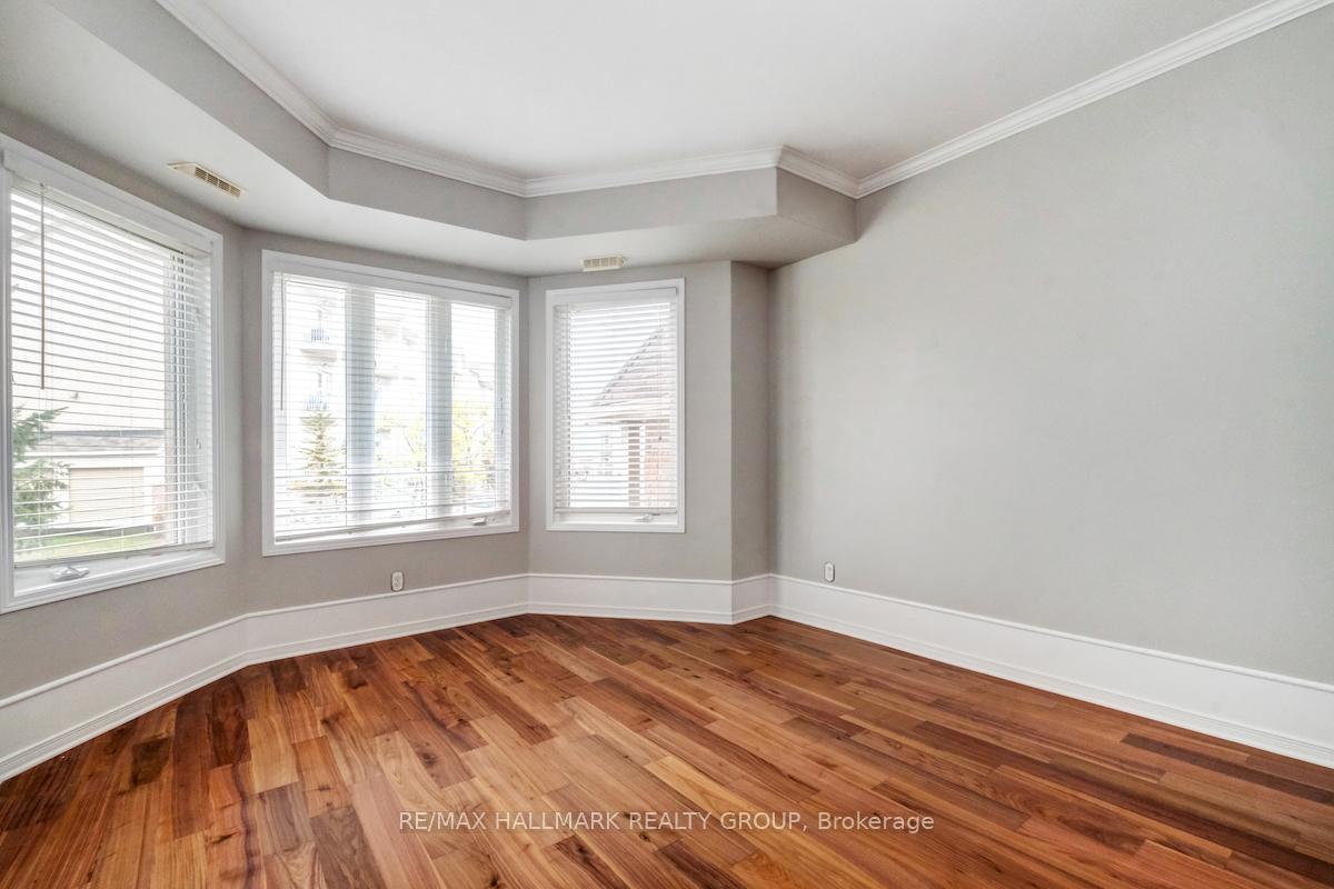 Photo 12 of Unit 4, 50 Briargate, Ottawa, Springridge/East Village — HOMEH