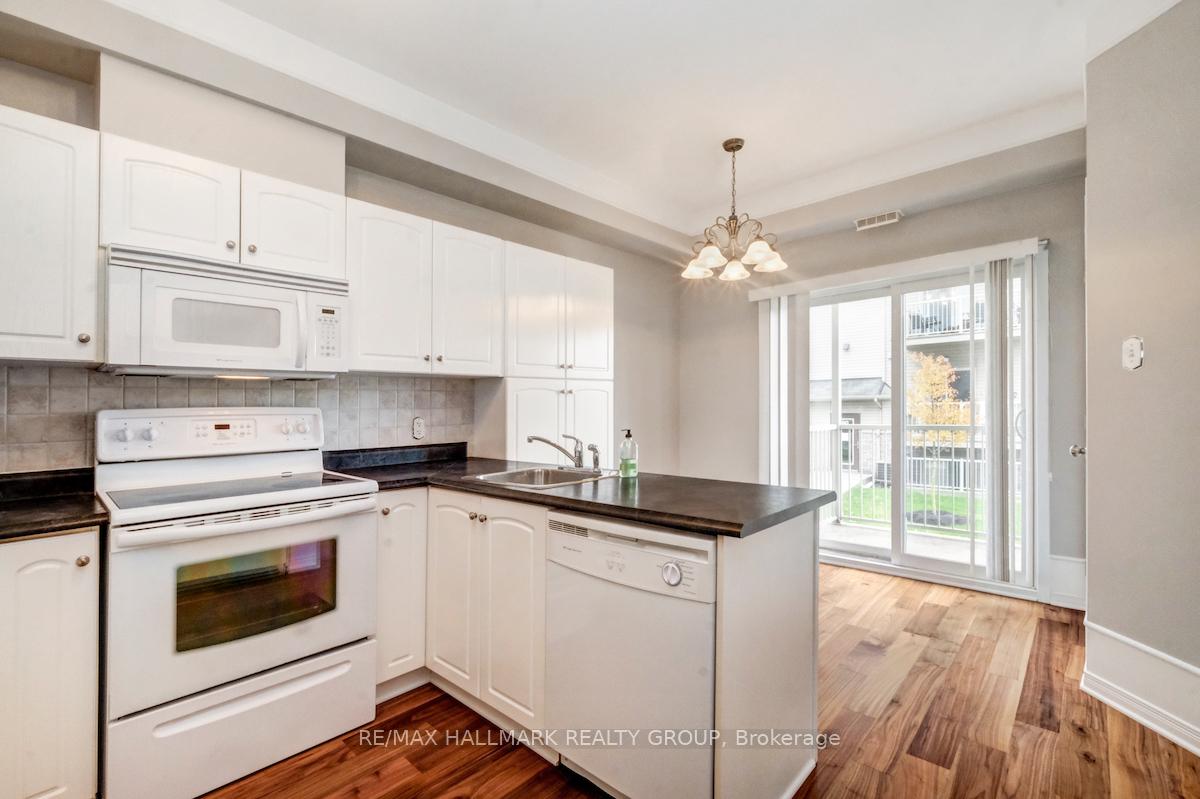 Photo 14 of Unit 4, 50 Briargate, Ottawa, Springridge/East Village — HOMEH