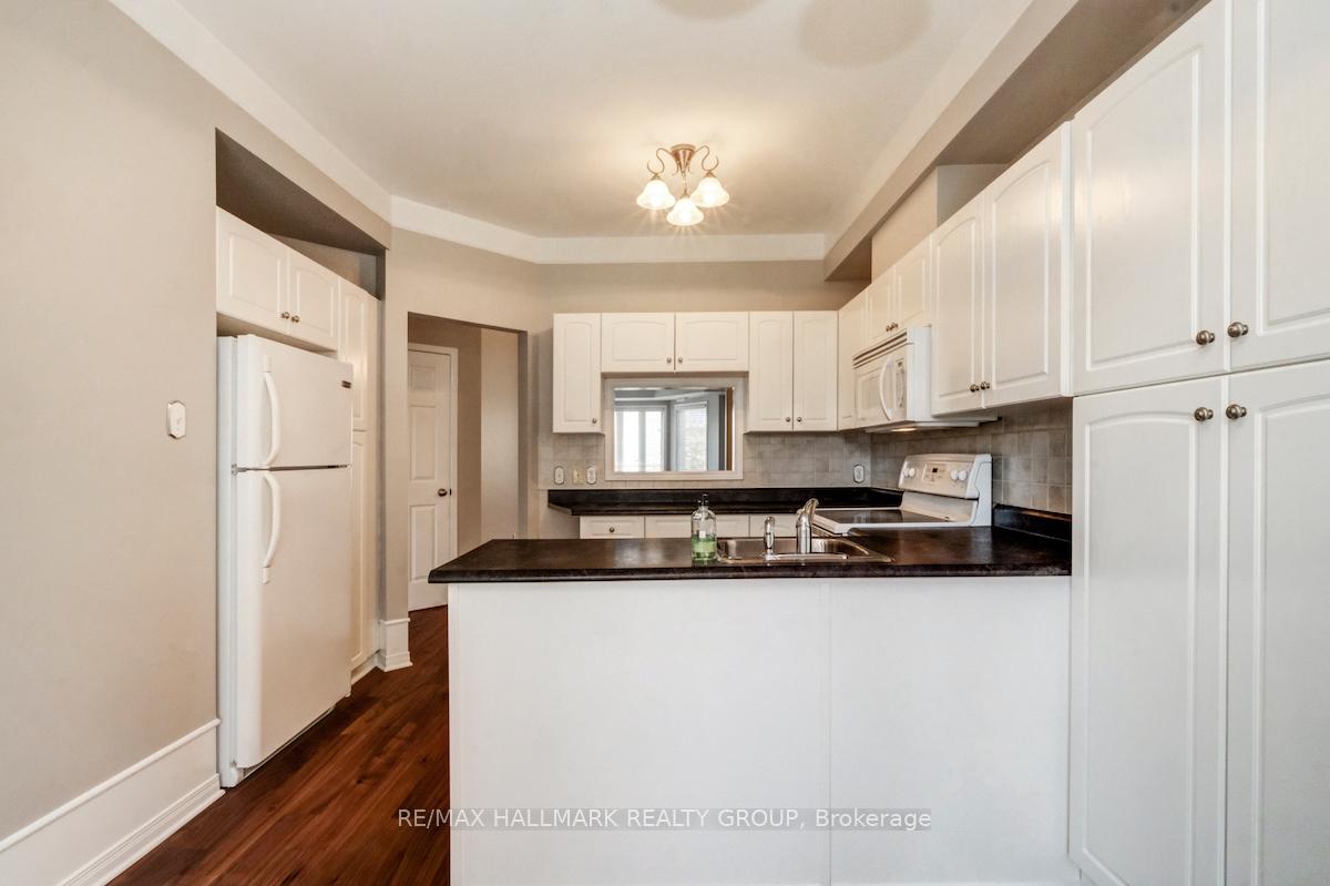 Photo 17 of Unit 4, 50 Briargate, Ottawa, Springridge/East Village — HOMEH