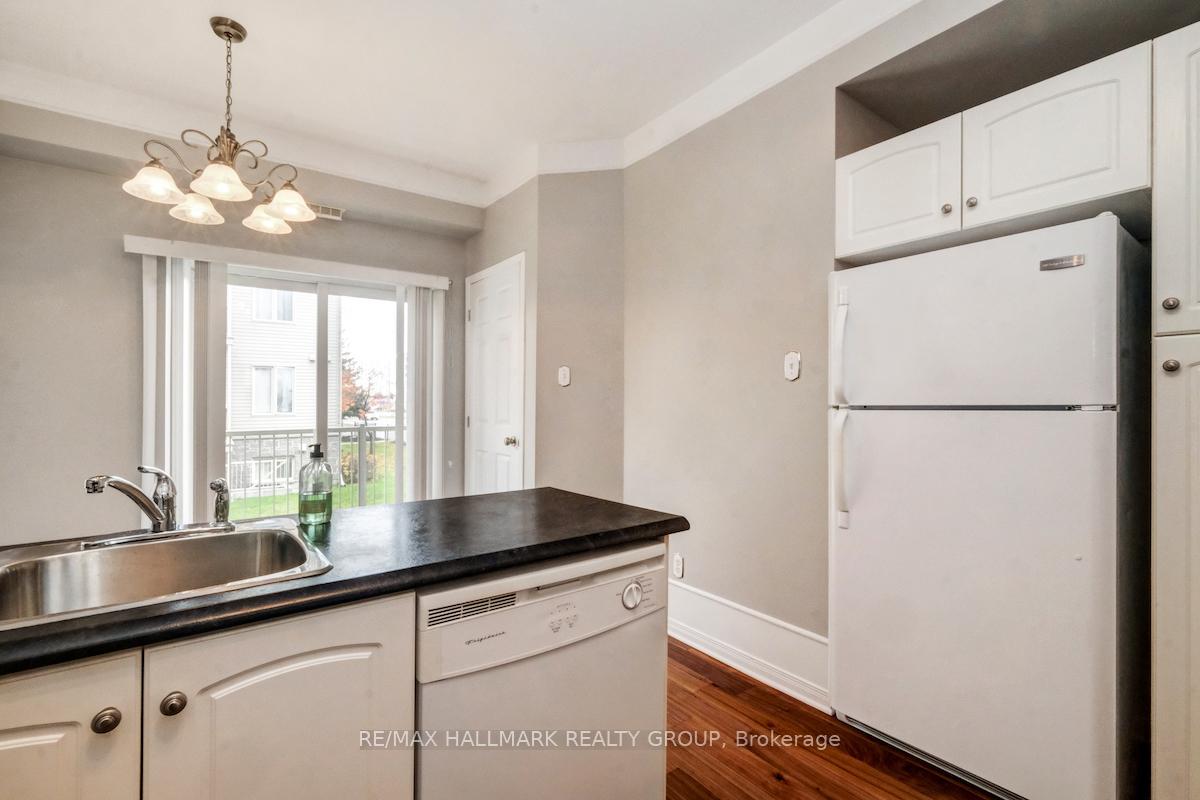 Photo 19 of Unit 4, 50 Briargate, Ottawa, Springridge/East Village — HOMEH