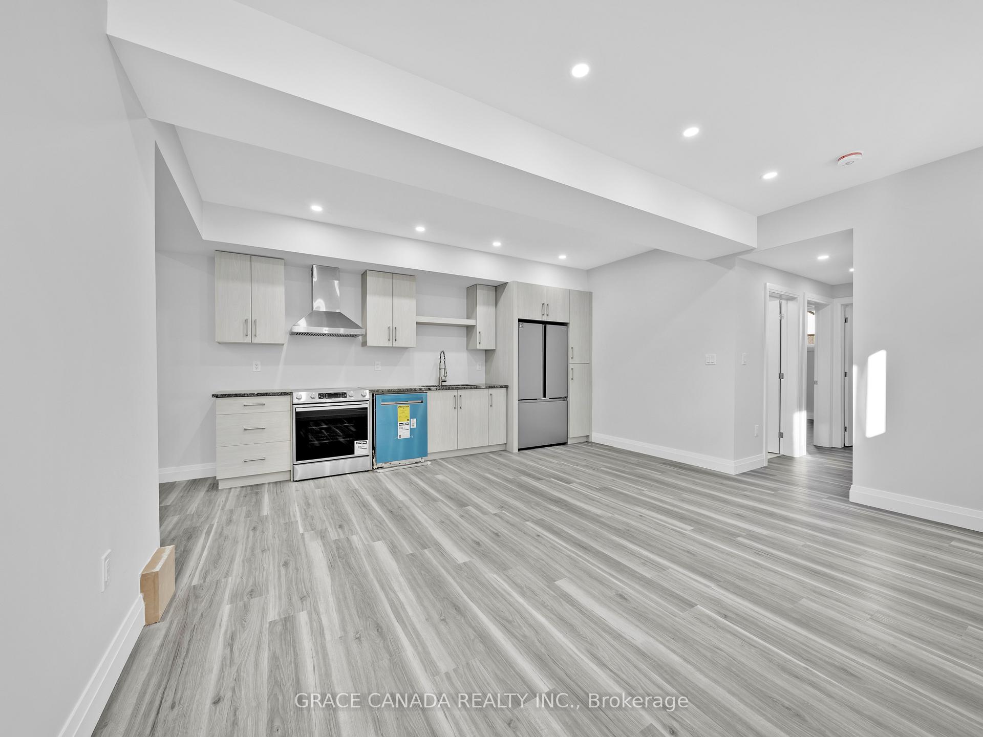Photo 10 of Unit 3, 3549 Peter Street, Windsor — HOMEH