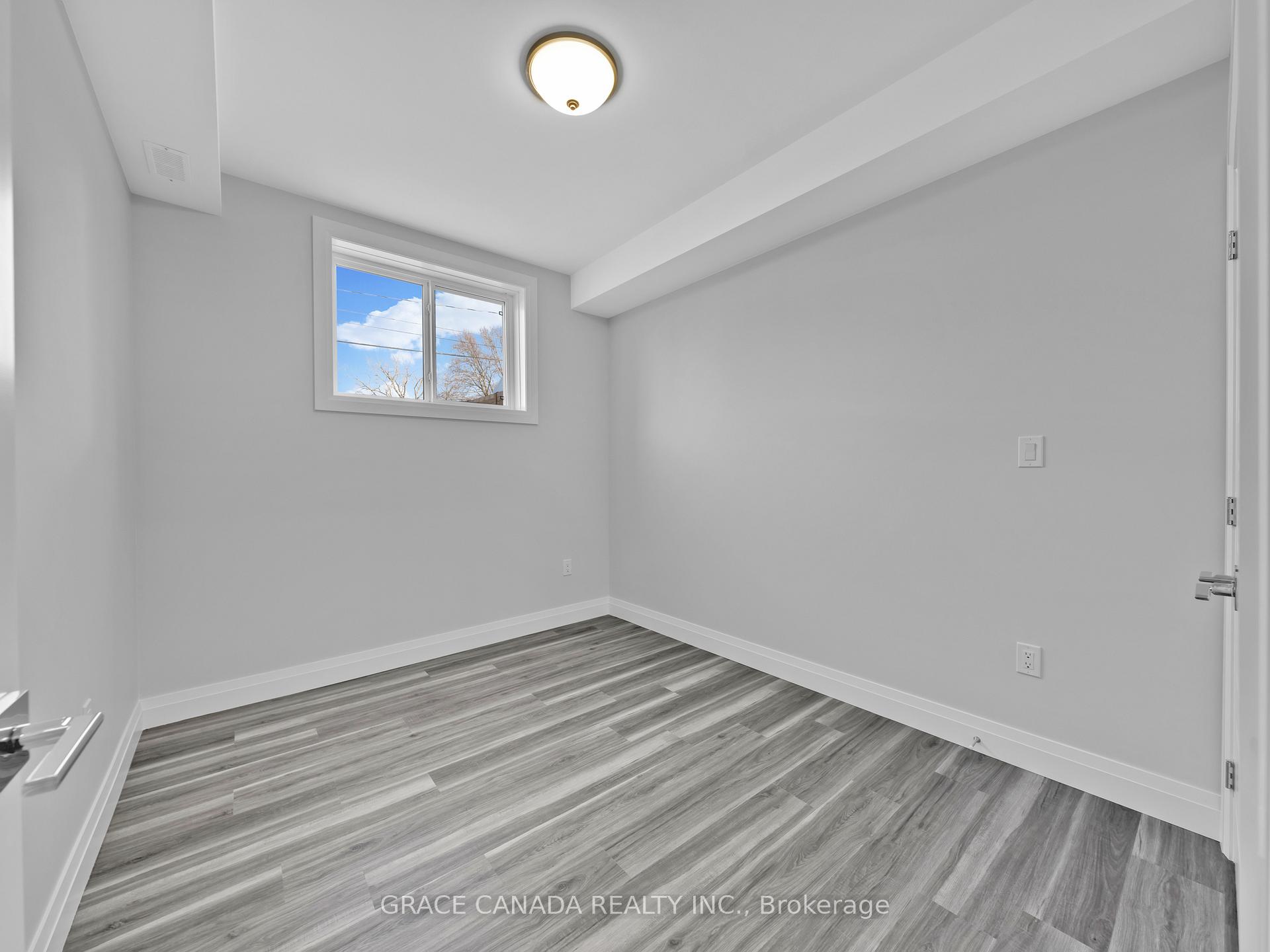 Photo 7 of Unit 3, 3549 Peter Street, Windsor — HOMEH