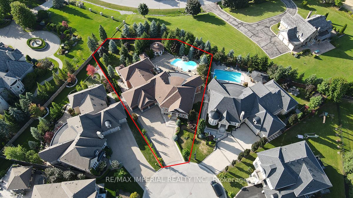 Photo 13 of 39 Fiorello Court, Vaughan, Vellore Village — HOMEH