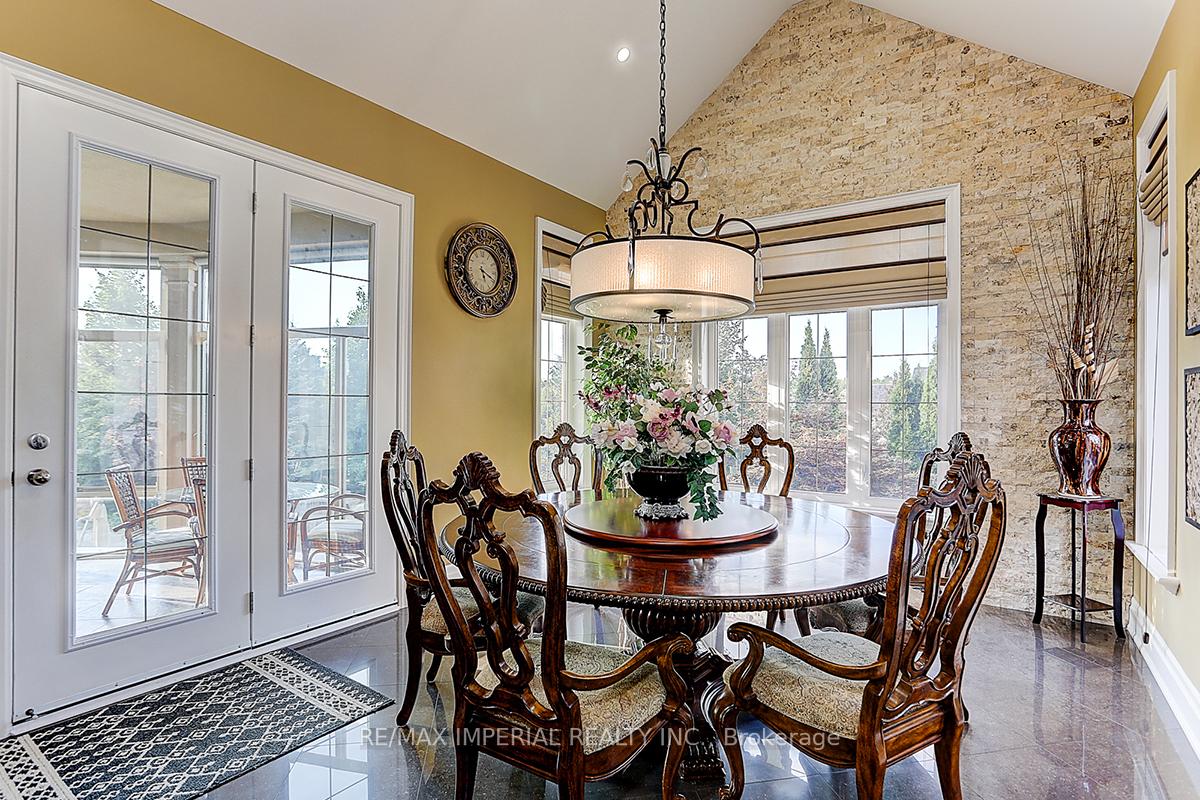 Photo 18 of 39 Fiorello Court, Vaughan, Vellore Village — HOMEH