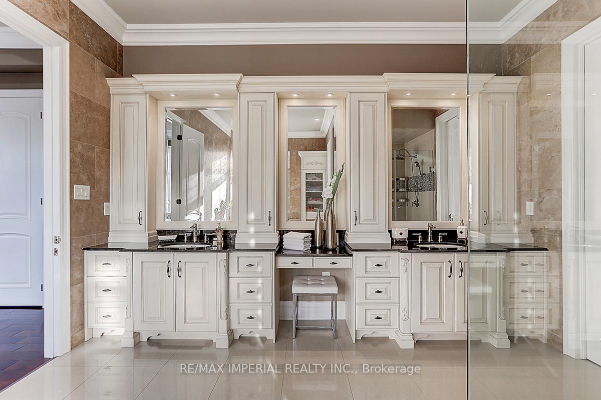 Photo 9 of 39 Fiorello Court, Vaughan, Vellore Village — HOMEH