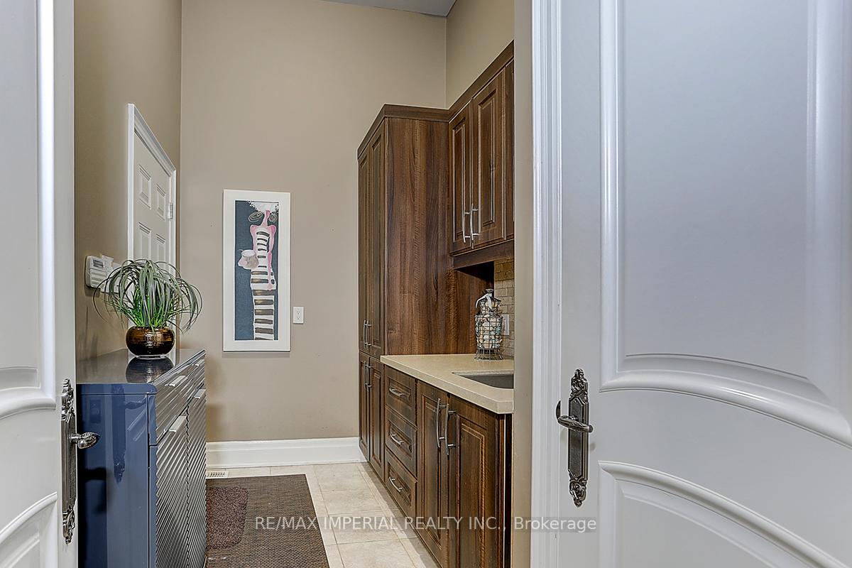 Photo 31 of 39 Fiorello Court, Vaughan, Vellore Village — HOMEH