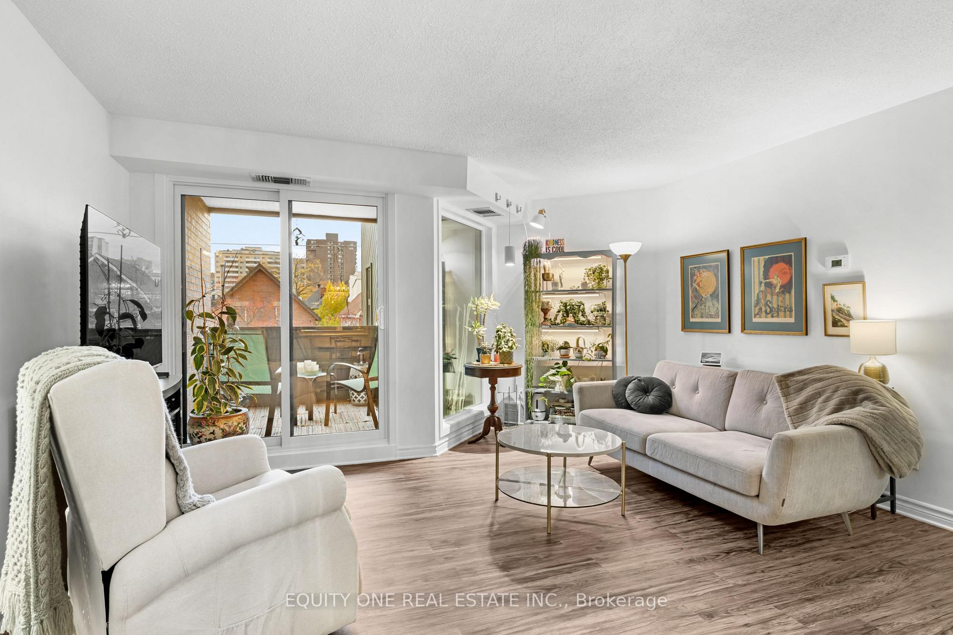 Photo 6 of Unit 2b, 142 Waverley Street, Ottawa, Ottawa Centre/Golden Triangle — HOMEH