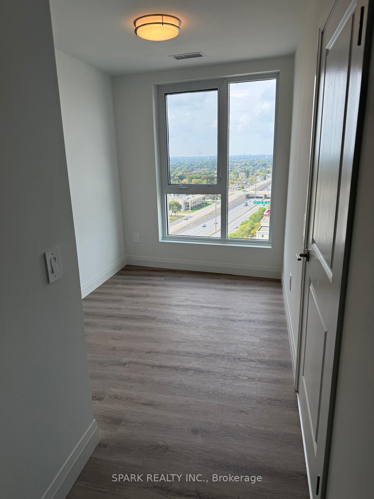 Photo 10 of Unit 1408, 1333 Weber Street, Kitchener — HOMEH