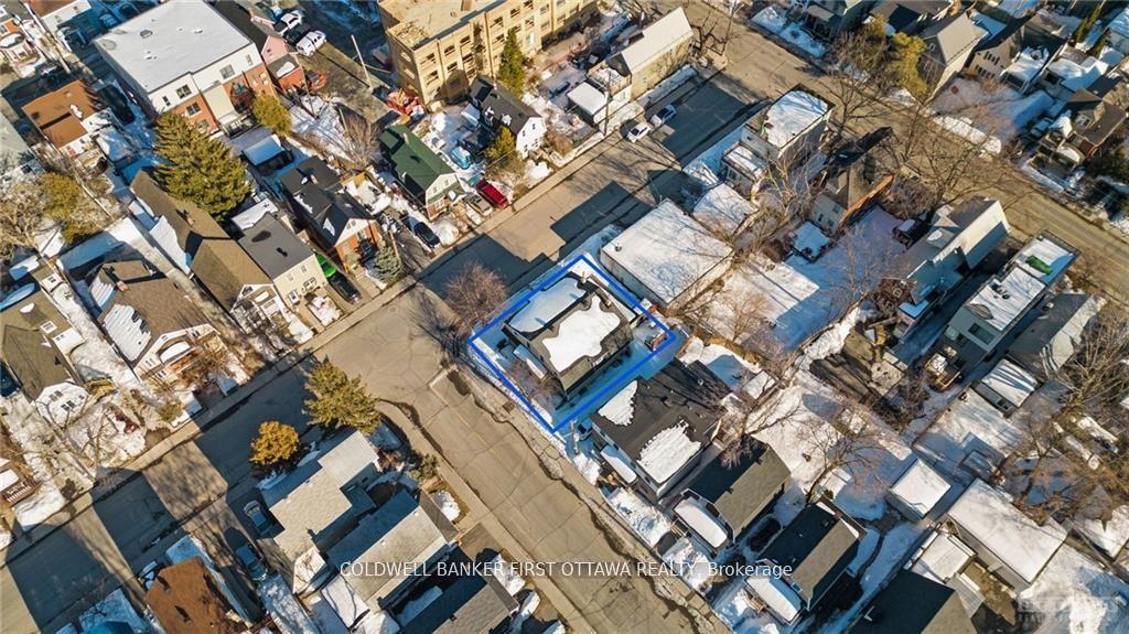 Photo 2 of 4 Oxford Street, Ottawa, Hintonburg — HOMEH