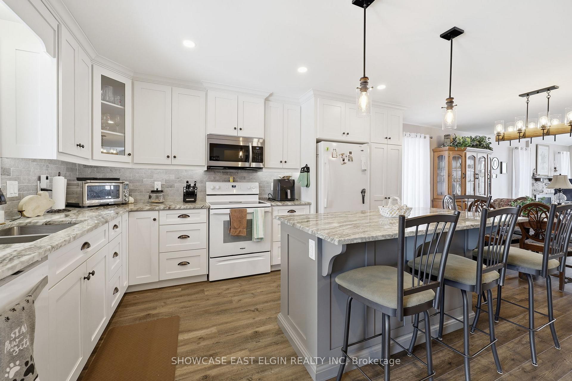 Photo 6 of 271 Sydenham Street E, Aylmer — HOMEH