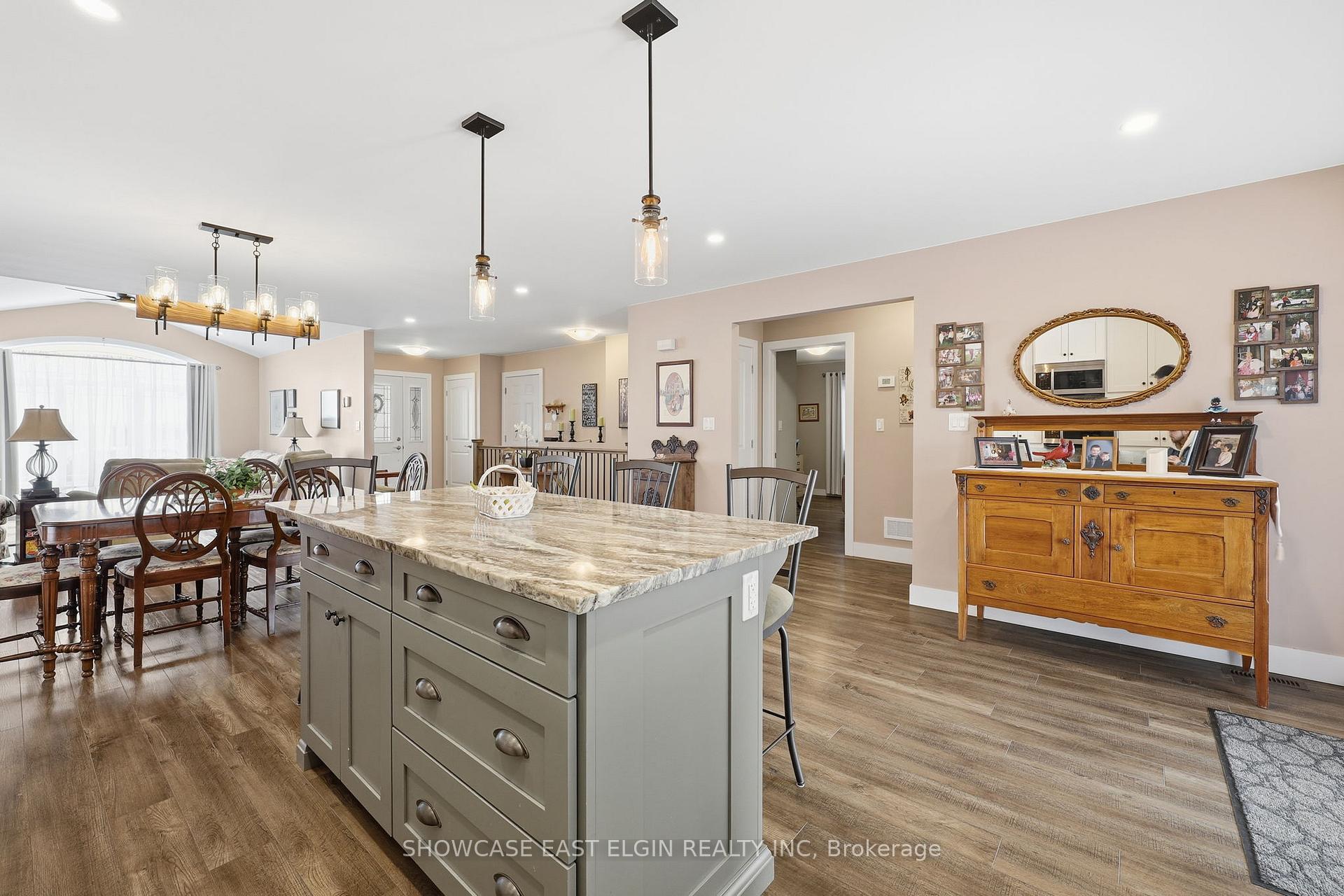 Photo 8 of 271 Sydenham Street E, Aylmer — HOMEH