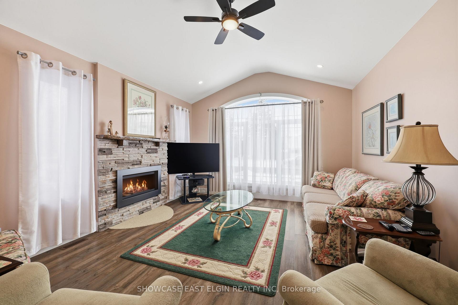 Photo 12 of 271 Sydenham Street E, Aylmer — HOMEH