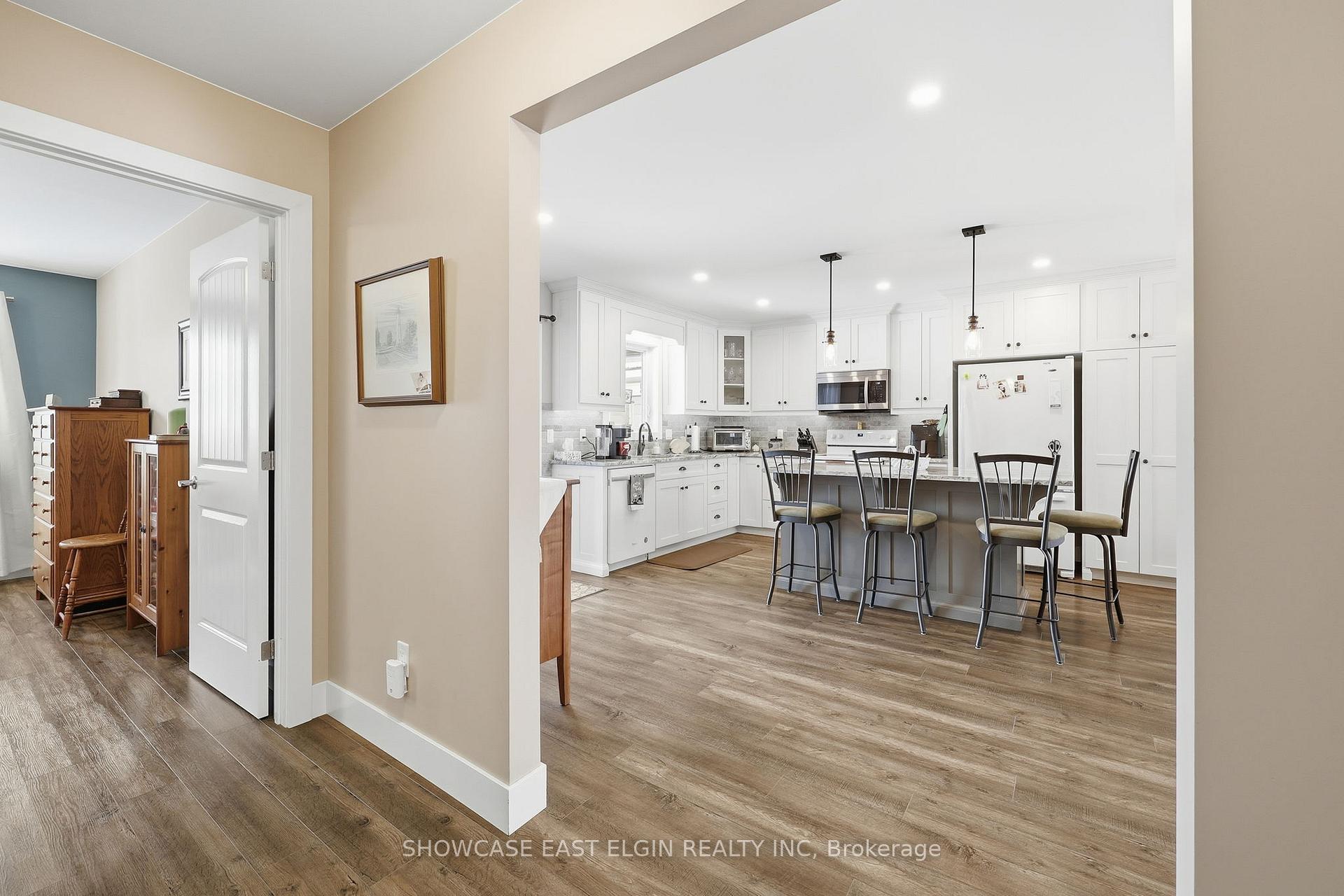 Photo 21 of 271 Sydenham Street E, Aylmer — HOMEH