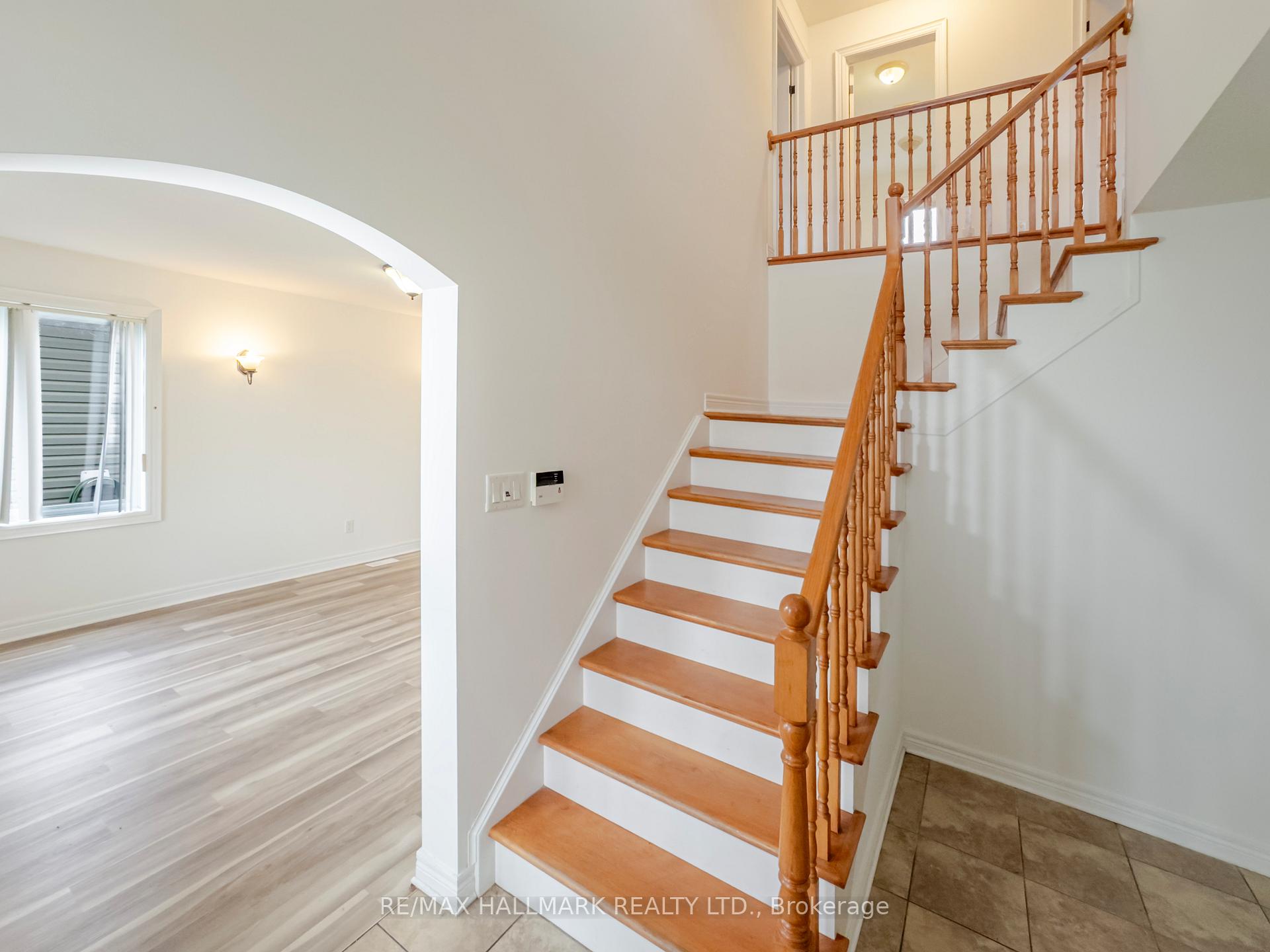 Photo 26 of 138 Colbeck Drive, Welland, Coyle Creek — HOMEH