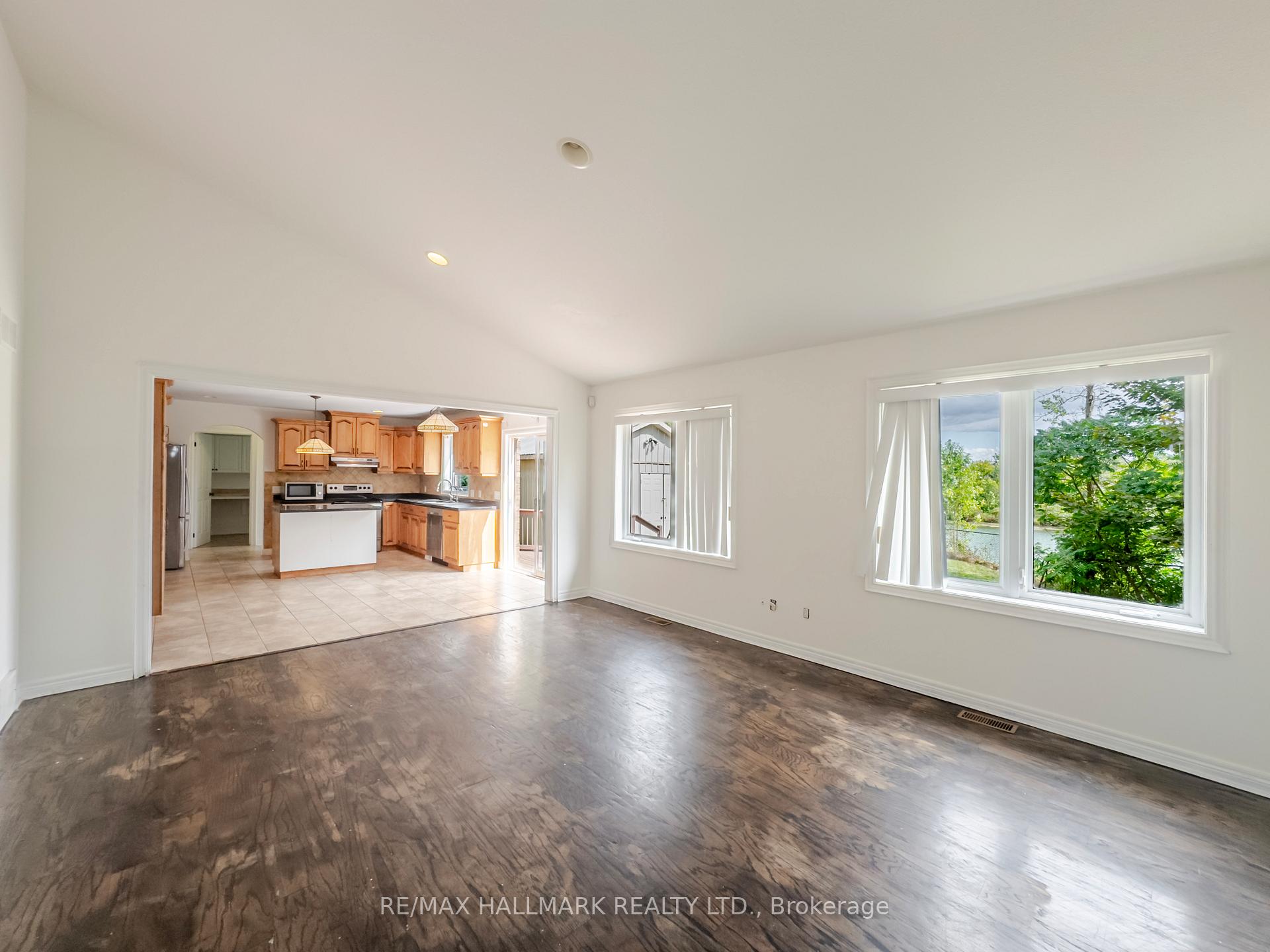 Photo 36 of 138 Colbeck Drive, Welland, Coyle Creek — HOMEH