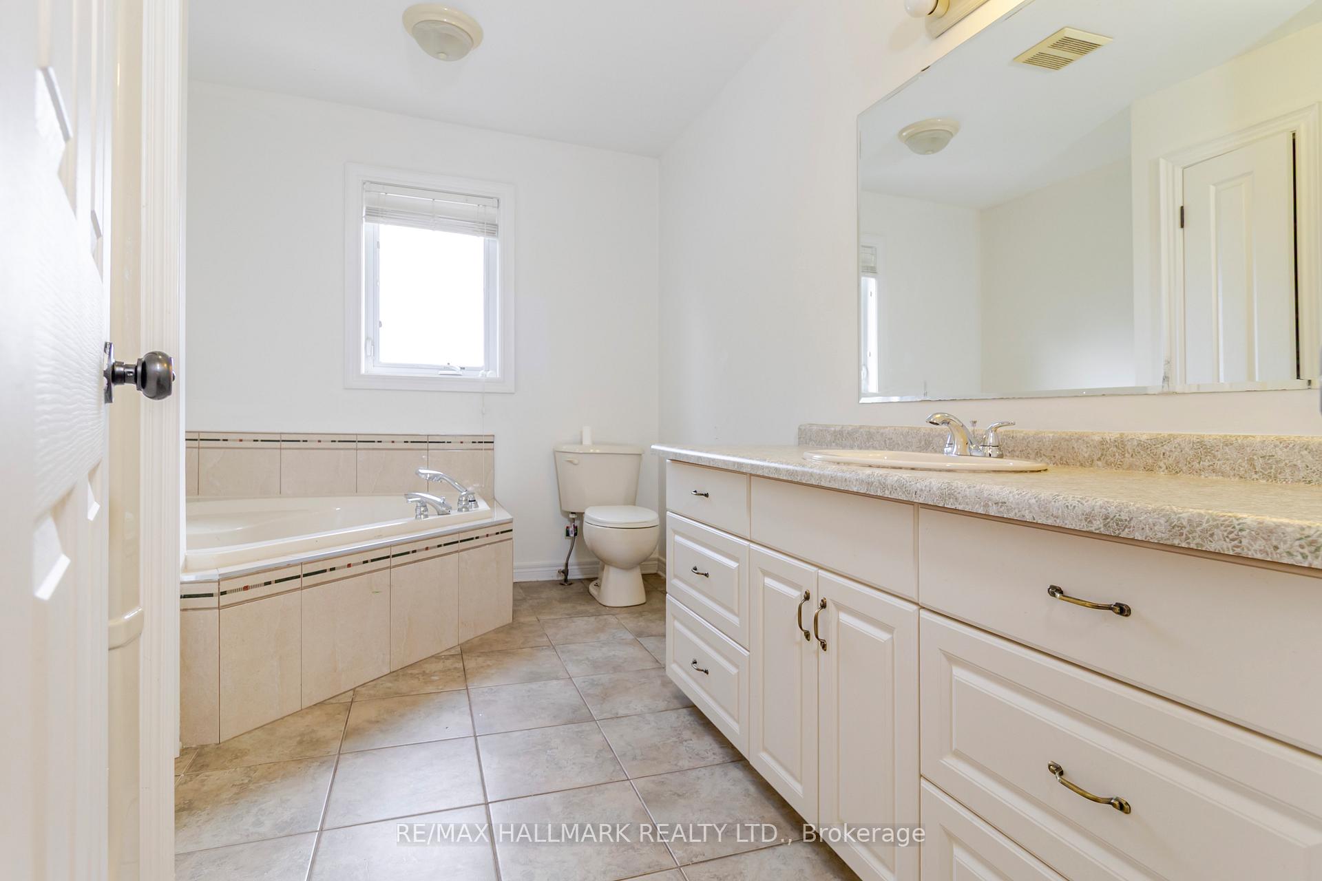 Photo 4 of 138 Colbeck Drive, Welland, Coyle Creek — HOMEH