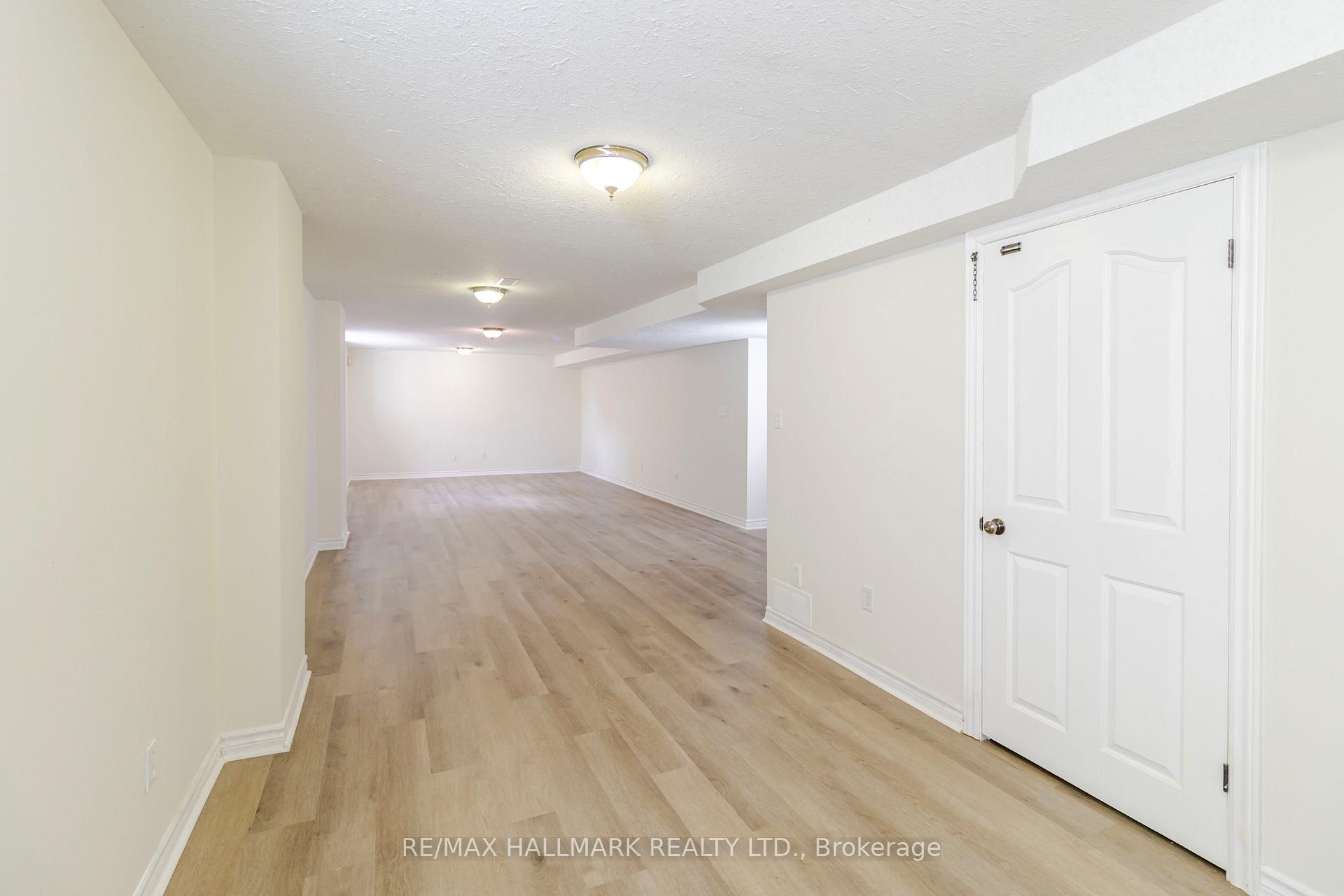 Photo 20 of 138 Colbeck Drive, Welland, Coyle Creek — HOMEH