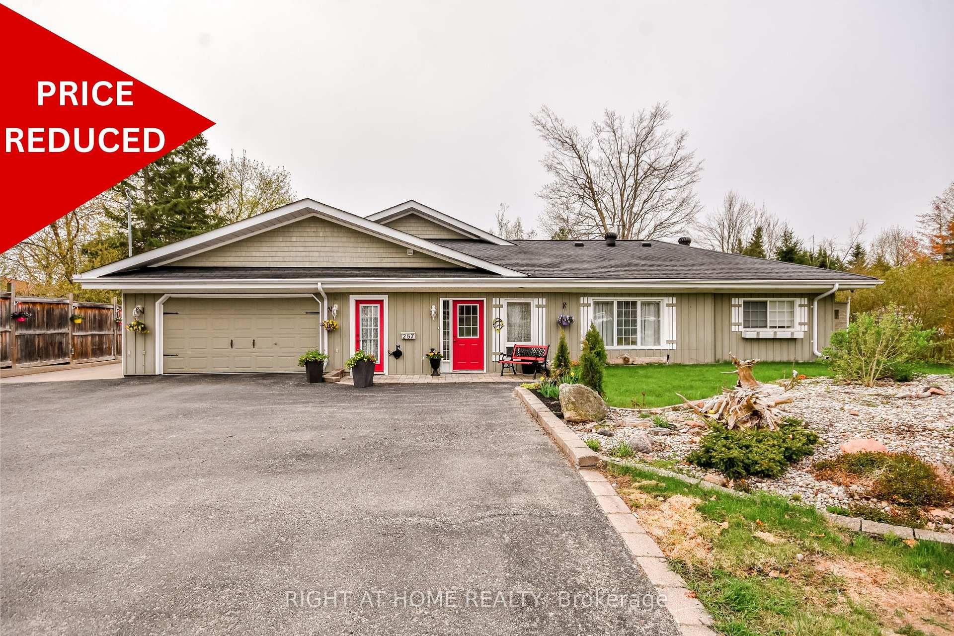 Front of 287 Edgehill Drive