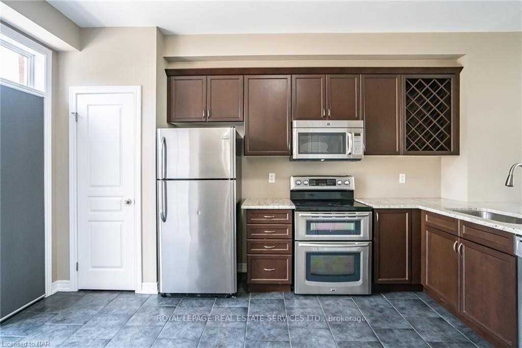 Photo 5 of Unit 79, 541 Winston Road, Grimsby, Grimsby Beach — HOMEH