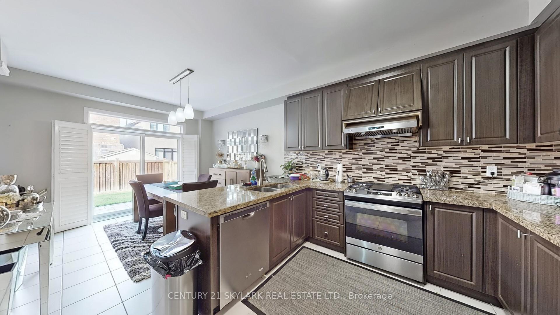 Photo 12 of 88 Zelda Road W, Brampton, Sandringham-Wellington North — HOMEH